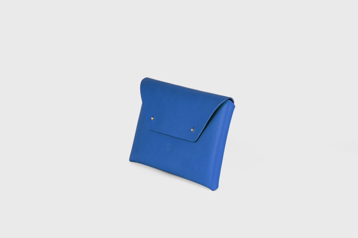 Envelope Clutch Medium Royal Blue Leather Atelier Madre Manuel Dreesmann 12