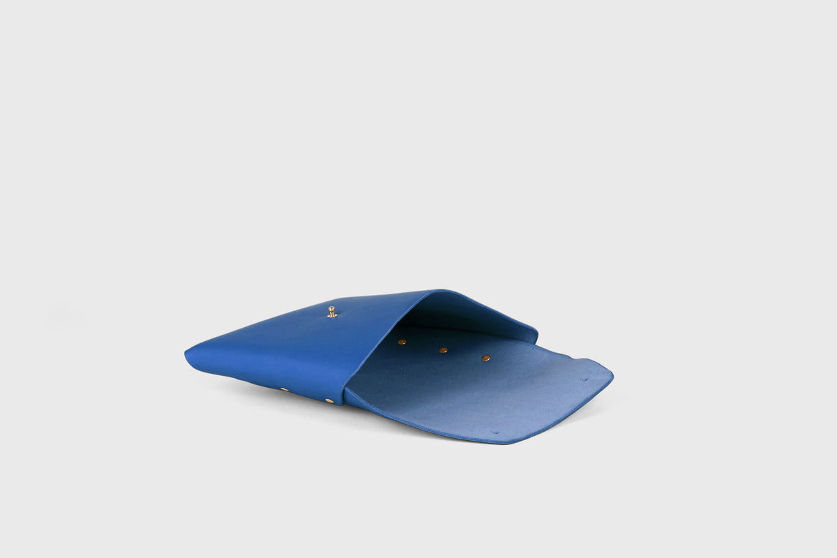 Envelope Clutch Medium Royal Blue Leather Atelier Madre Manuel Dreesmann 14