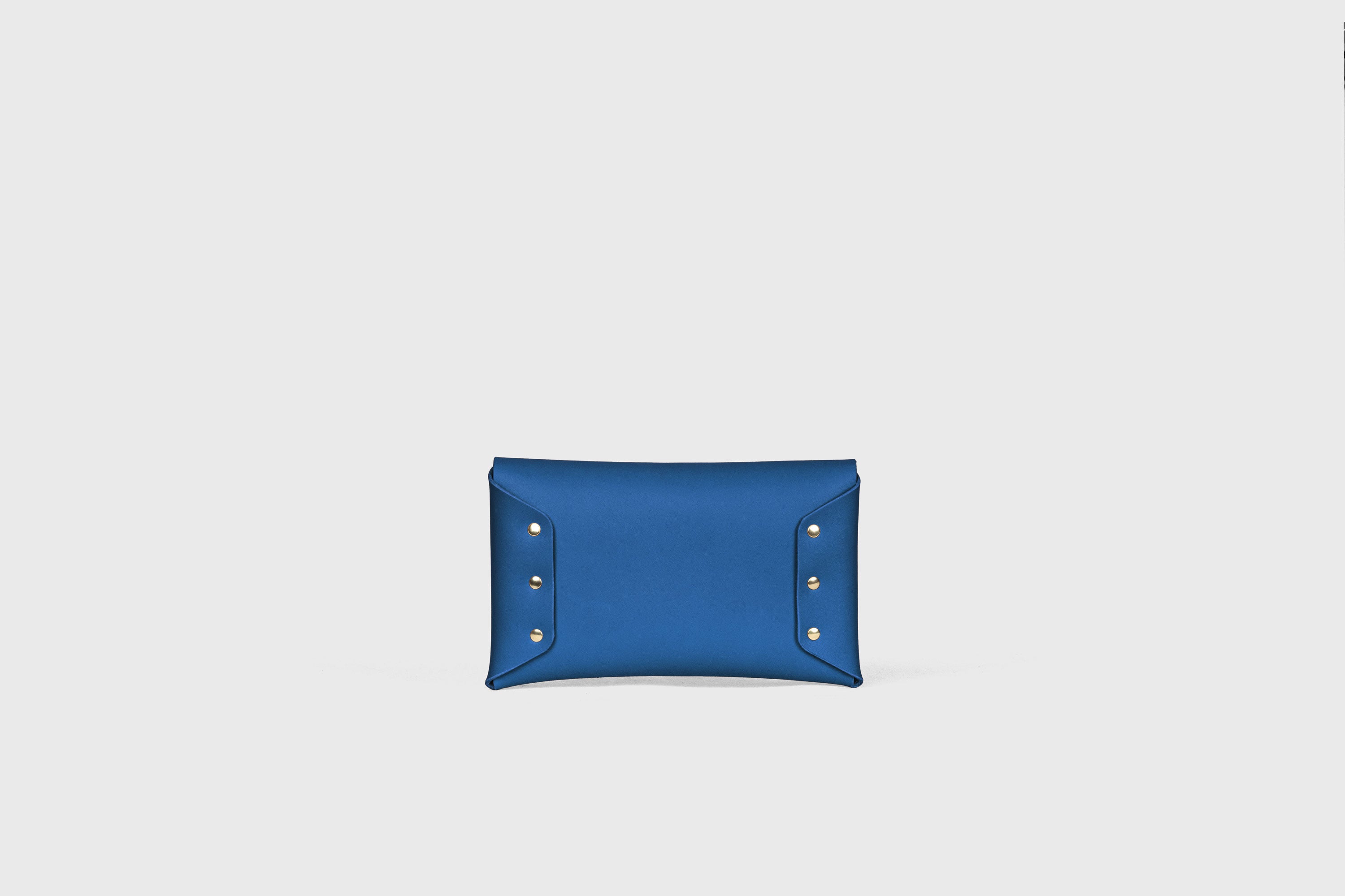 Envelope Clutch Small In Royal Blue Color Vegetable Tanned Leather Minimalistic Design Atelier Madre Manuel Dreesmann Barcelona Spain