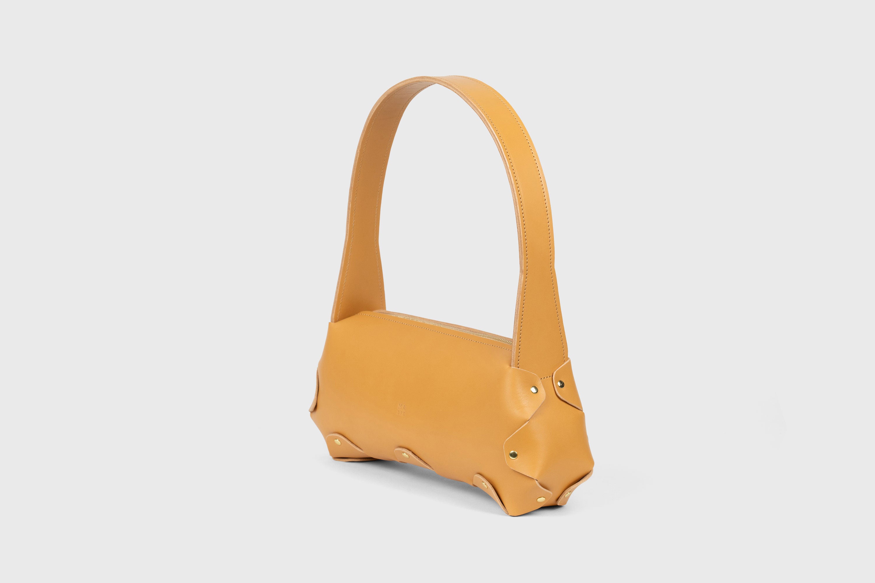 Fiona Bag In Brown Color In Full Grain Vegetable Tanned Leather Minimalistic Design Shoulder Bag Atelier Madre Manuel Dreesmann Barcelona Spain