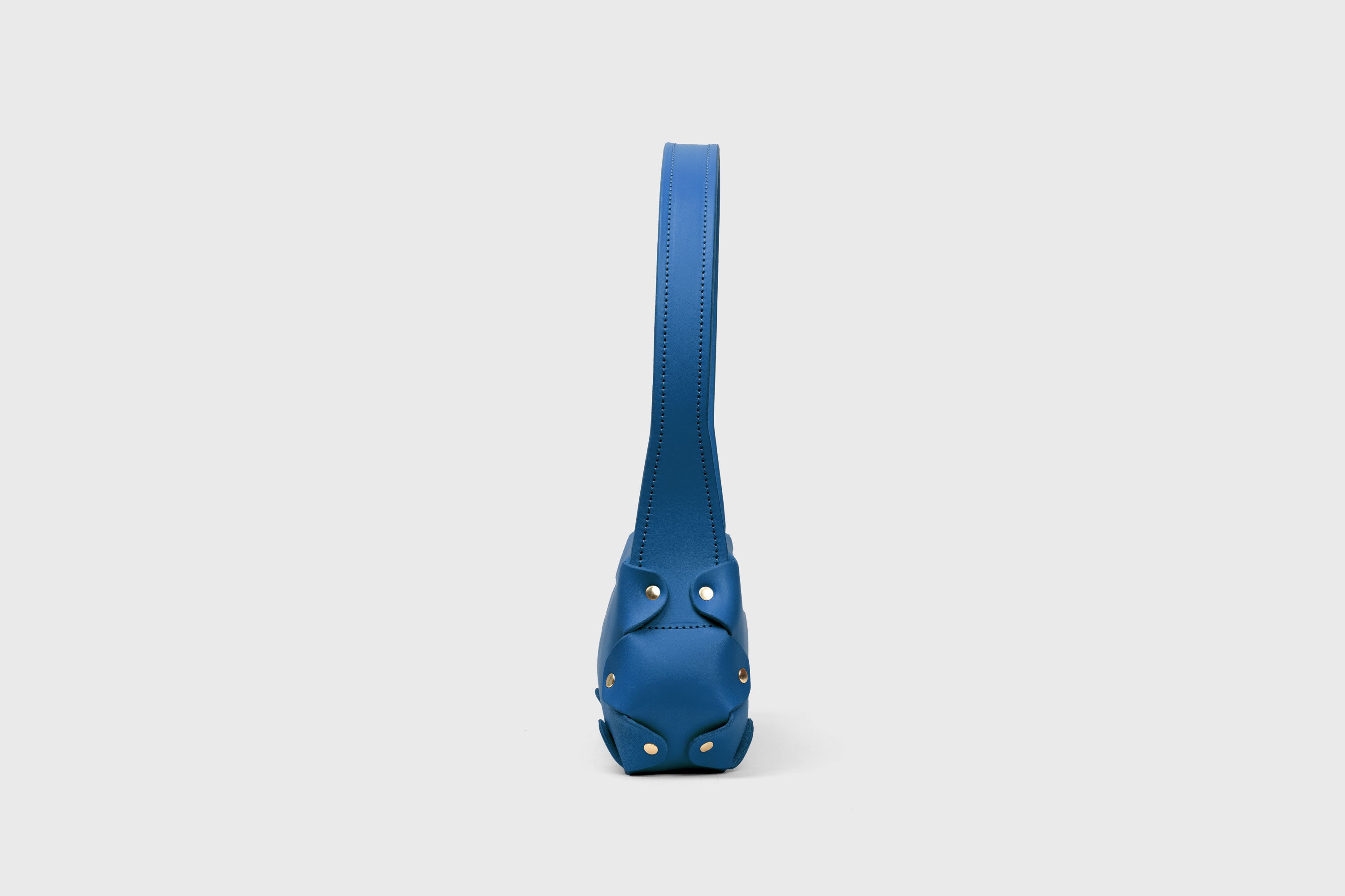 Fiona Bag Small Royal Blue Color Leather Zipper Shoulder Bag Minimalist Modern Design Premium Quality Atelier Madre Manuel Dreesmann Barcelona