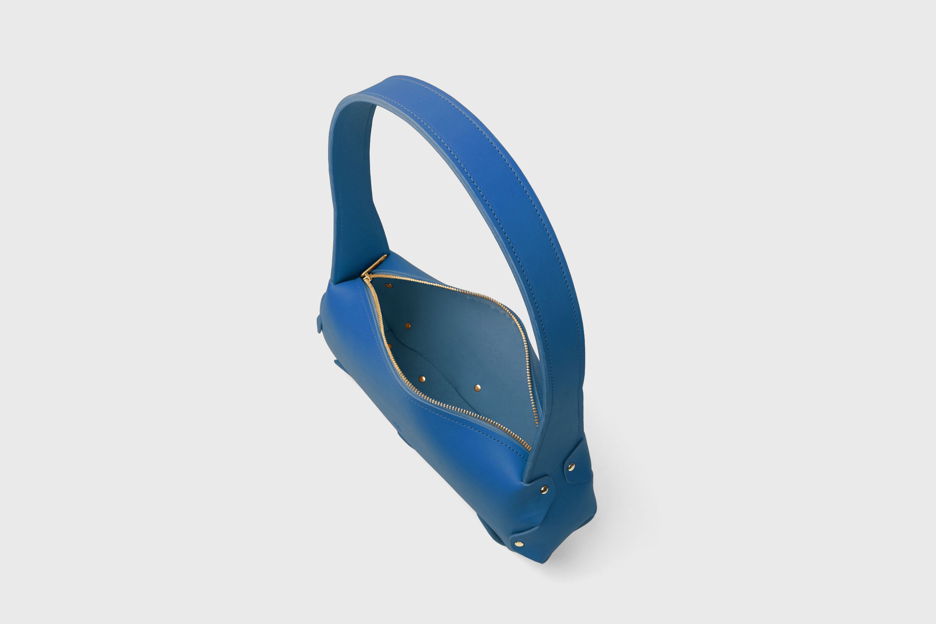 Fiona Leather Royal Blue Color Premium Quality Minimalist Design Atelier Madre Manuel Dreesmann Barcelona Spain
