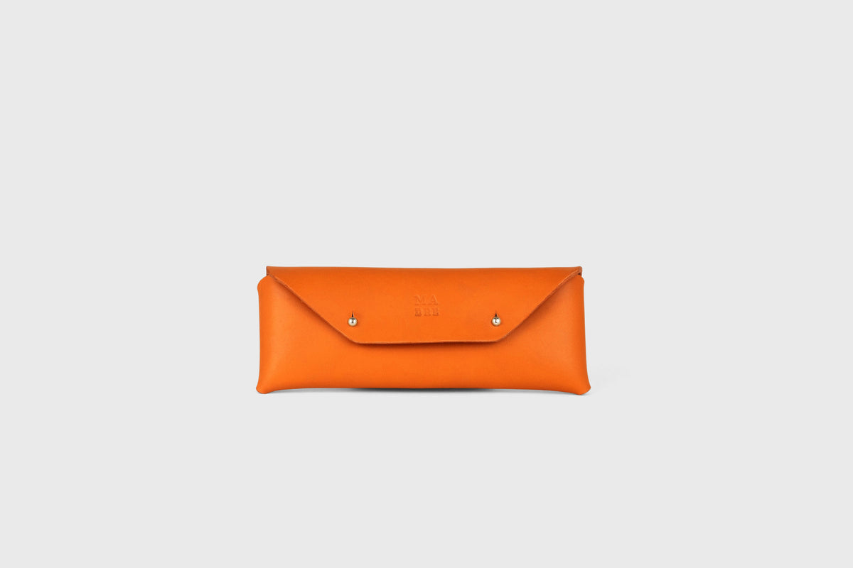 Glasses Case Orange Colour Leather Vegetable Tanned Modern Minimal Design Premium Quality Atelier Madre Manuel Dreesmann Barcelona 1