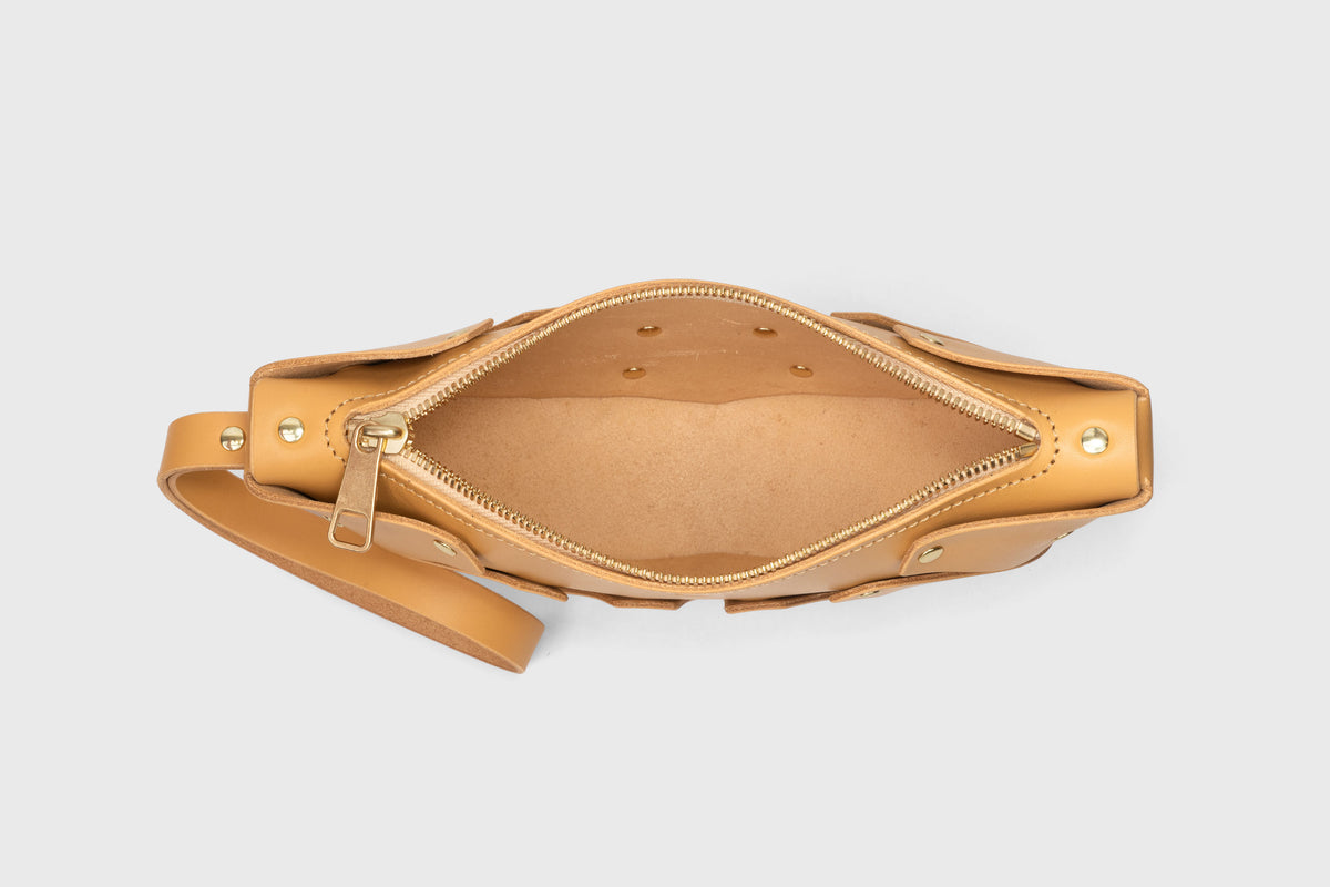 Juno Brown Colour Leather Vegetable Tanned Modern Minimal Design Premium Quality Atelier Madre Manuel Dreesmann Barcelona 5
