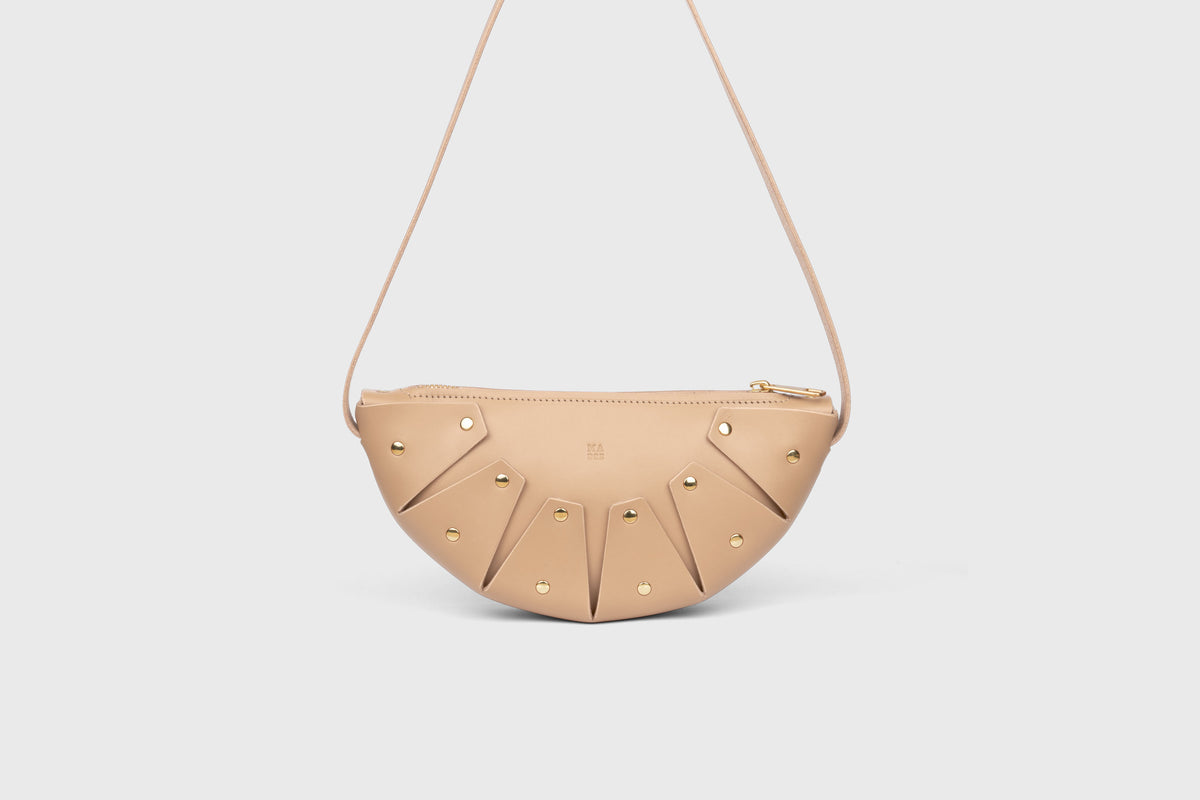 Juno Natural Colour Leather Vegetable Tanned Modern Minimal Design Premium Quality Atelier Madre Manuel Dreesmann Barcelona 2