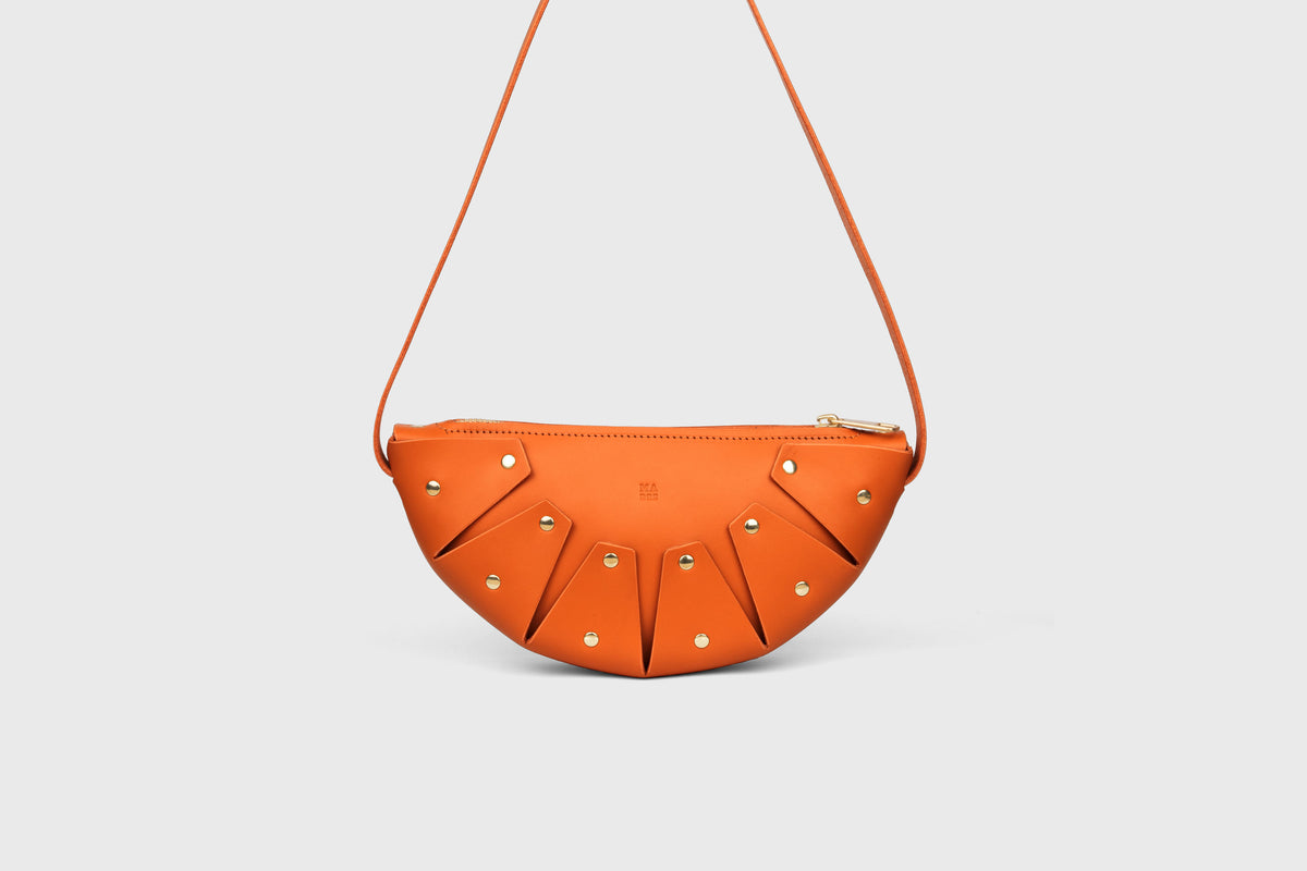 Juno Orange Colour Leather Vegetable Tanned Modern Minimal Design Premium Quality Atelier Madre Manuel Dreesmann Barcelona 2