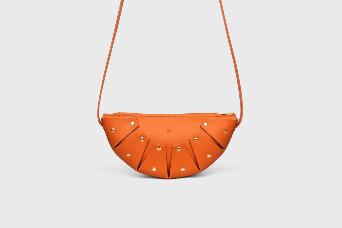 Juno Orange Colour Leather Vegetable Tanned Modern Minimal Design Premium Quality Atelier Madre Manuel Dreesmann Barcelona 3