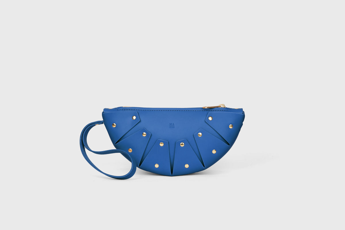 Juno Royal Blue Colour Leather Vegetable Tanned Modern Minimal Design Premium Quality Atelier Madre Manuel Dreesmann Barcelona 1