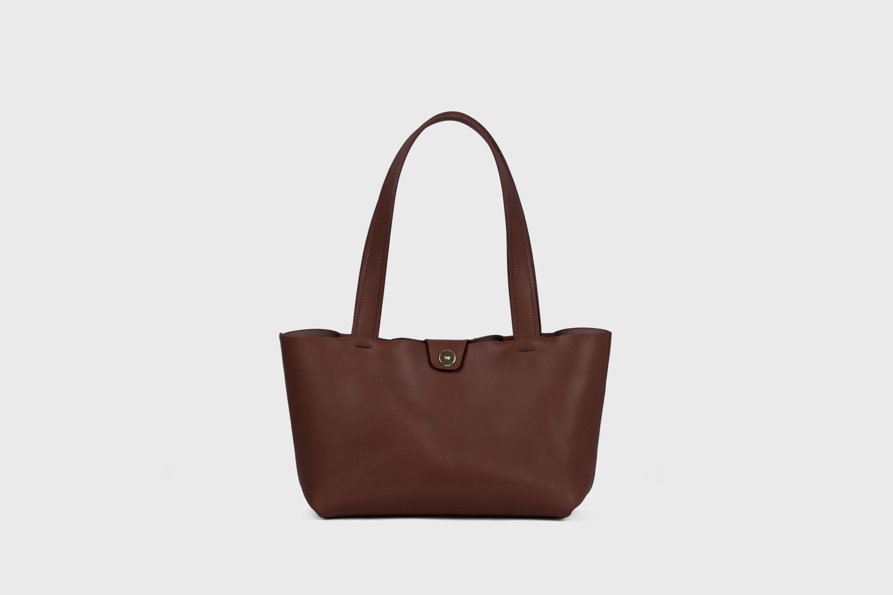 Karin Tote Bag Small Premium Leather Dark Brown Color Magnetic Closure Minimalist Design Atelier Madre Manuel Dreesmann Barcelona Spain