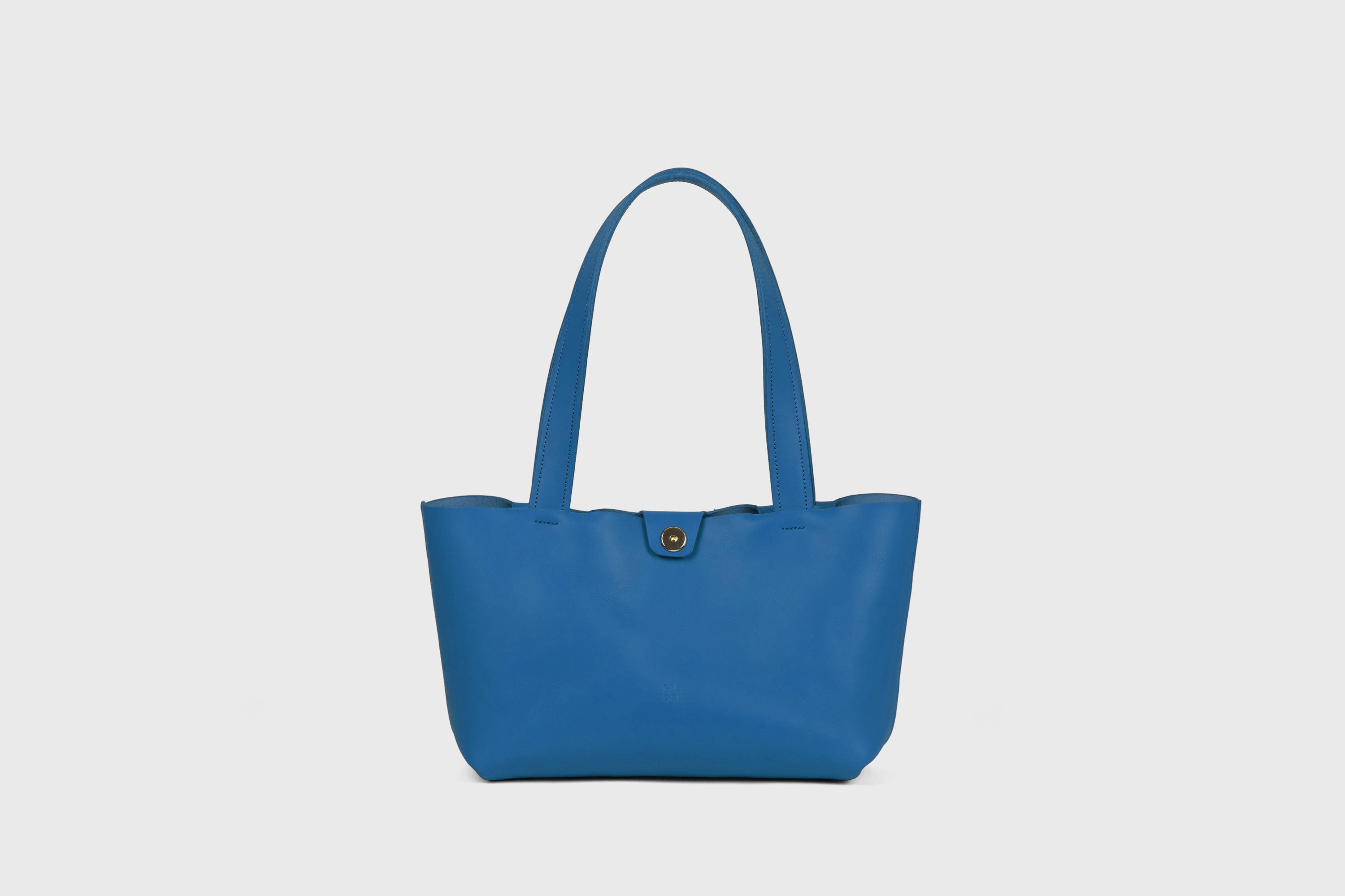 Karin Tote Bag Small Premium Leather Royal Blue Color Magnetic Closure Minimalist Design Atelier Madre Manuel Dreesmann Barcelona Spain