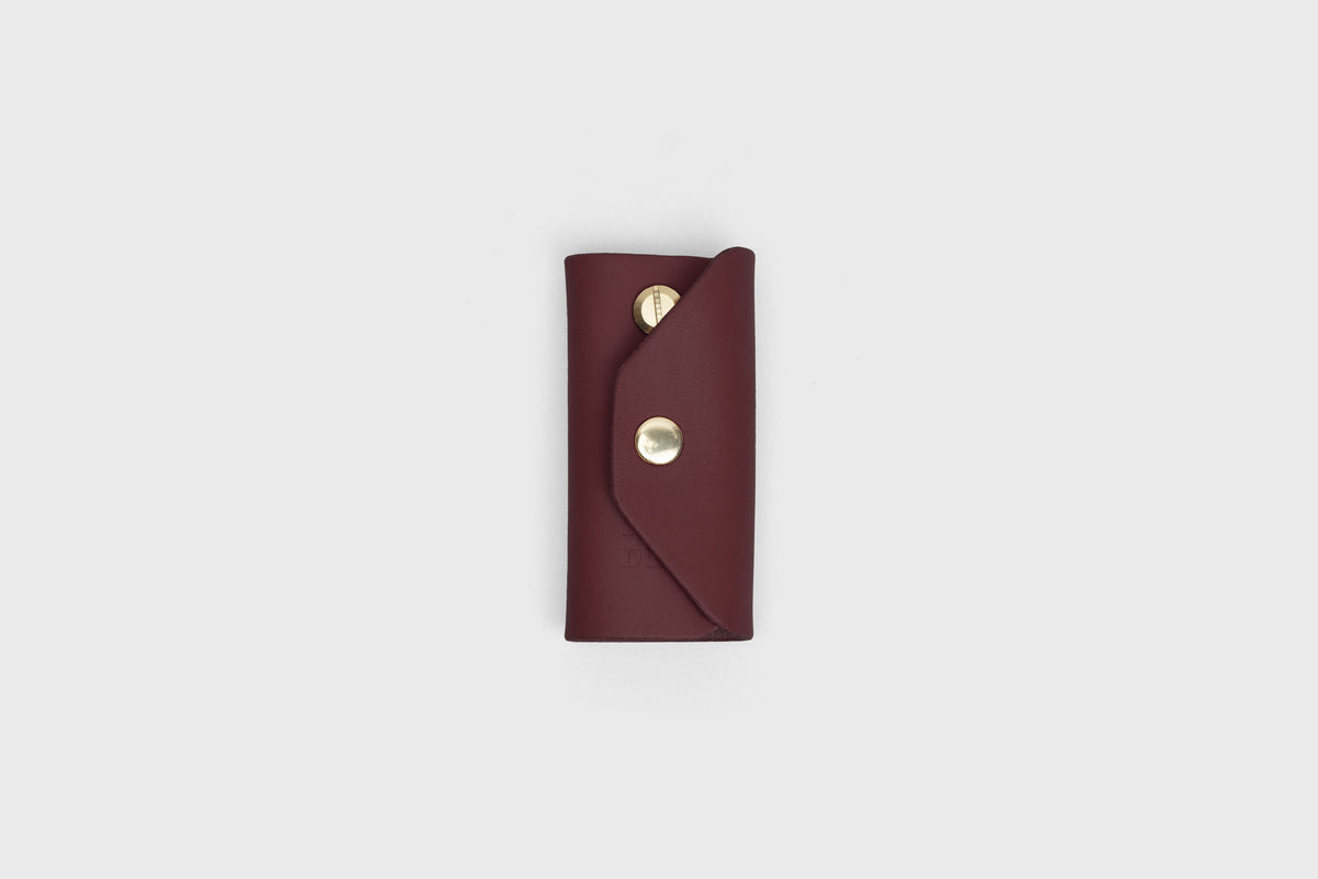 Key Etui Burgundy Leather Atelier Madre Manuel Dreesmann Barcelona Spain 1
