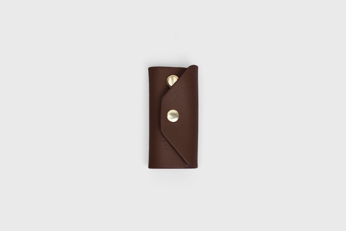 Key Etui Chocolate Brown Leather Atelier Madre Manuel Dreesmann Barcelona Spain 1
