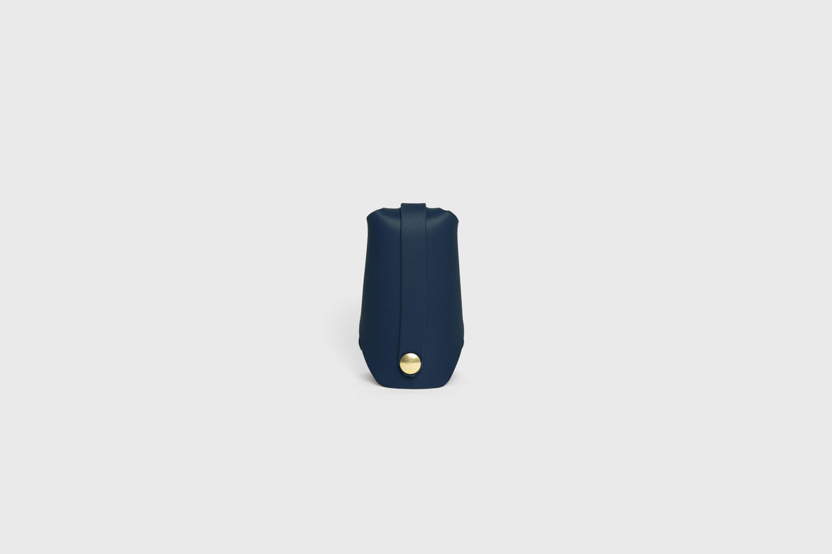 Key Pouch Leather Marine Blue Colour Leather Vegetable Tanned Modern Minimal Design Premium Quality Atelier Madre Manuel Dreesmann Barcelona 1