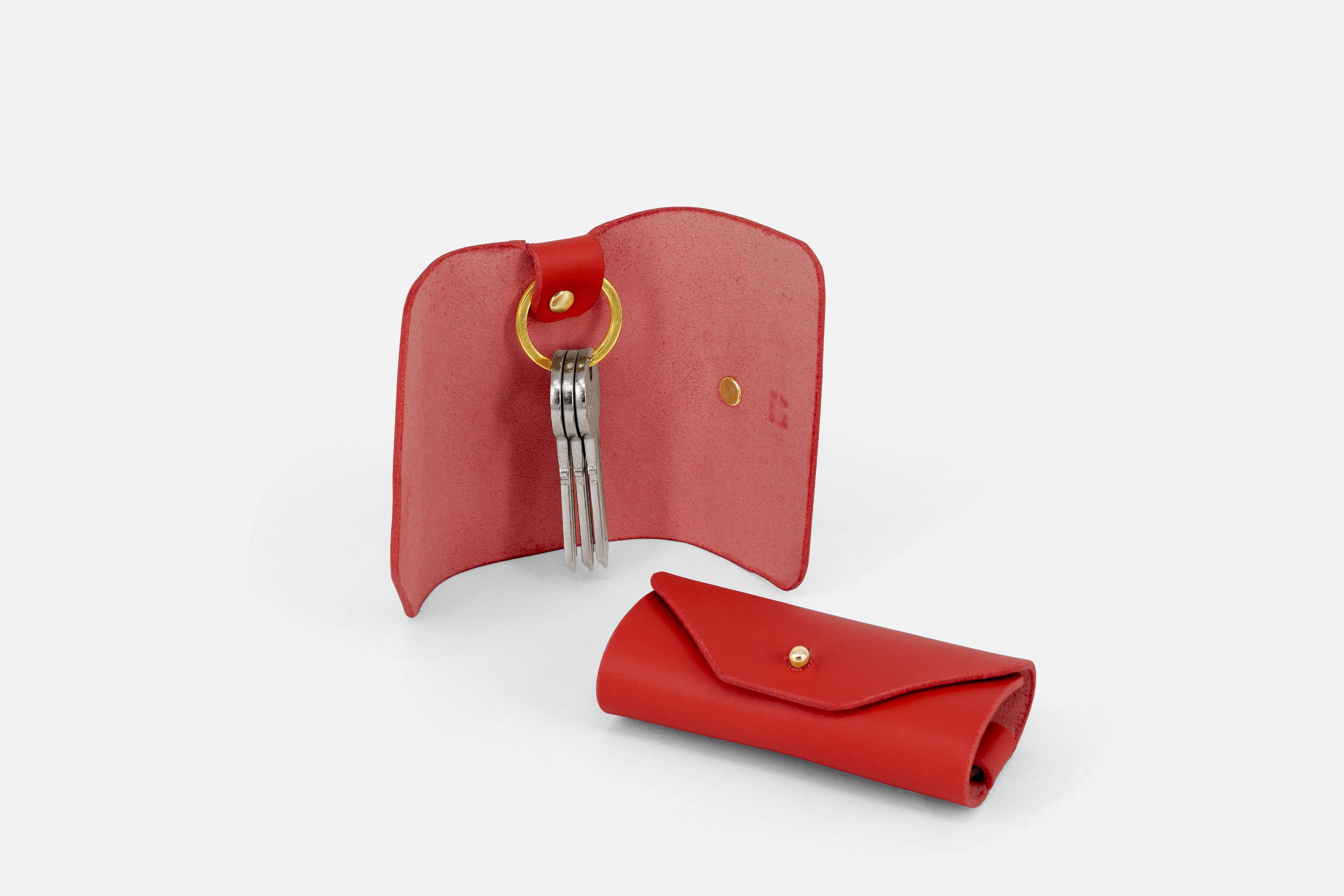 Key Wallet Leather Red Color Minimalistic Design Atelier Madre Manuel Dreesmann Barcelona Spain