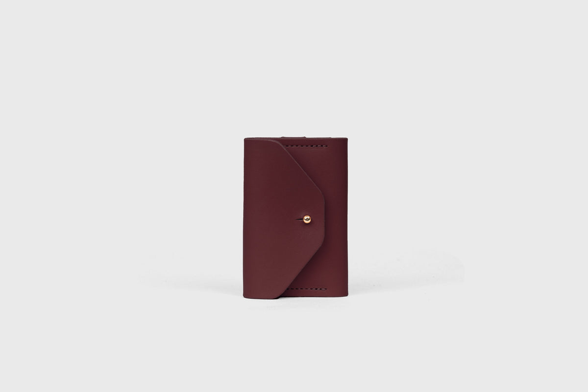 Key and Card Wallet Leather Burgundy Atelier Madre Manuel Dreesmann Barcelona Spain 1