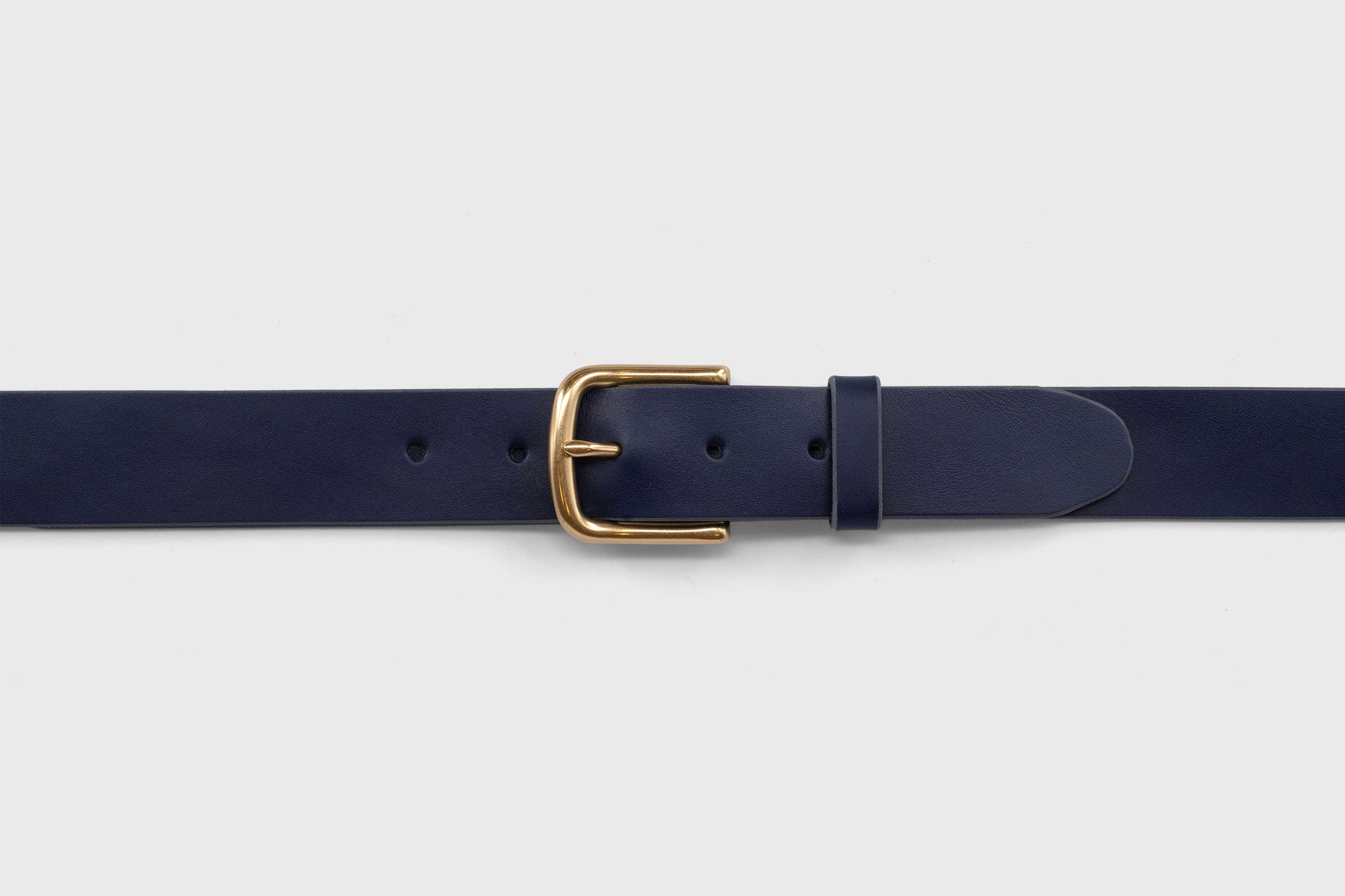 Leather Belt Anto Solid Brass Buckle Marine Blue vegetable  tanned full grain leather Minimalist Design Atelier Madre Manuel Dreesmann Barcelona