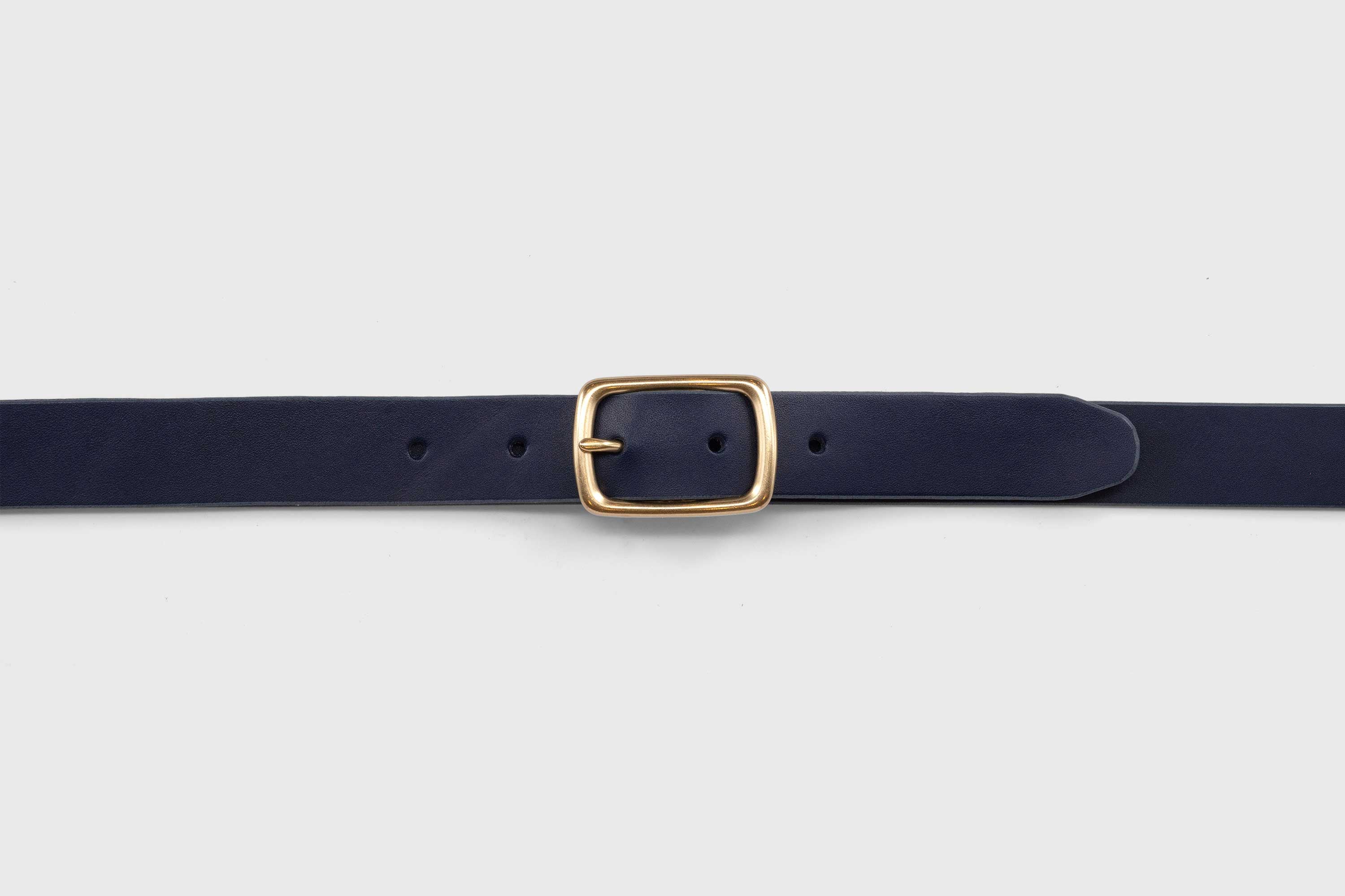 Leather Belt Small Ata Solid Brass Buckle Marine Blue vegetable tanned full grain leather Minimalist Design Atelier Madre Manuel Dreesmann Barcelona