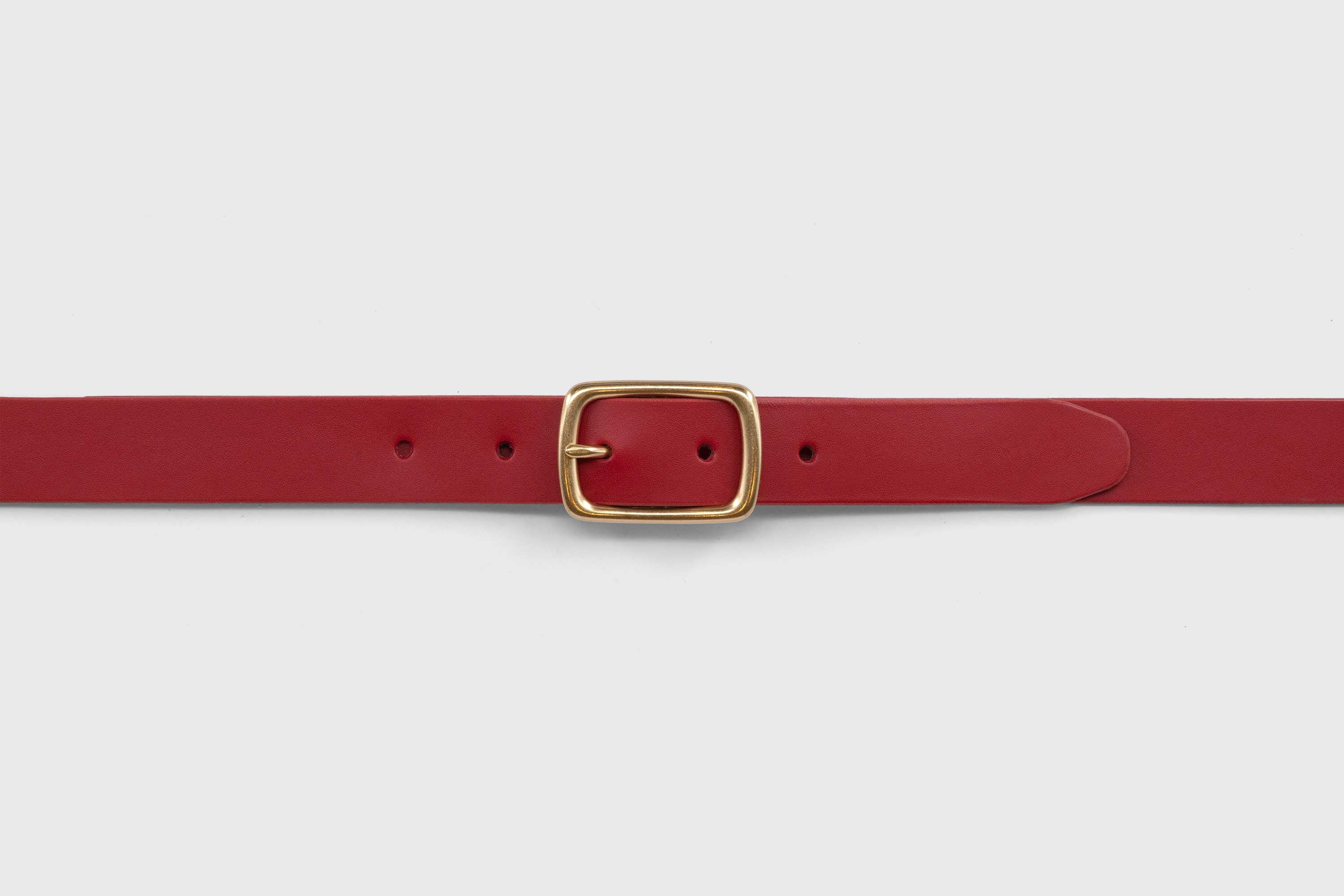 Leather Belt Small Ata Solid Brass Buckle Red vegetable tanned full grain leather Minimalist Design Atelier Madre Manuel Dreesmann Barcelona