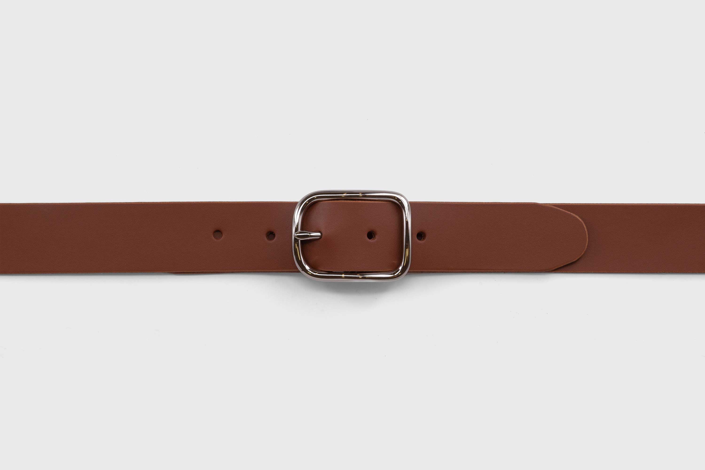 Leather Belt Rio Nickel PVD Coated Buckle Dark Brown vegetable tanned full grain leather Minimalist Design Atelier Madre Manuel Dreesmann Barcelona