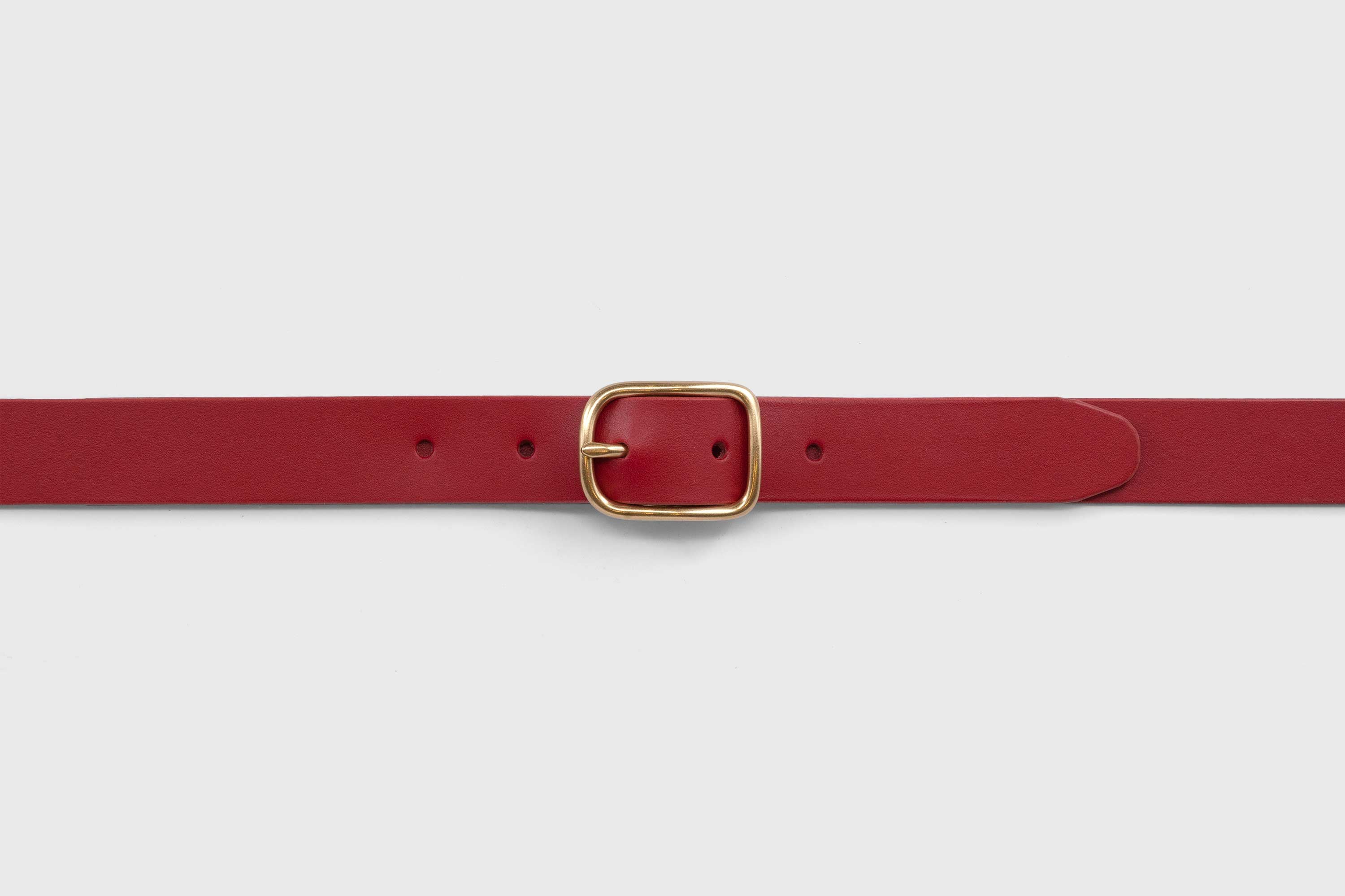 Leather Belt Small Rio Solid Brass Buckle Red vegetable tanned full grain leather Minimalist Design Atelier Madre Manuel Dreesmann Barcelona