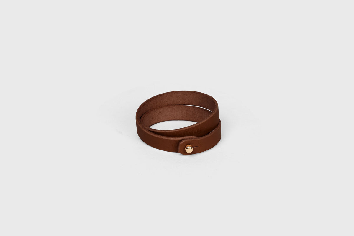 Leather Bracelet Double Dark Brown Colour Minimalistic Design Atelier Madre Manuel Dreesmann Barcelona Spain
