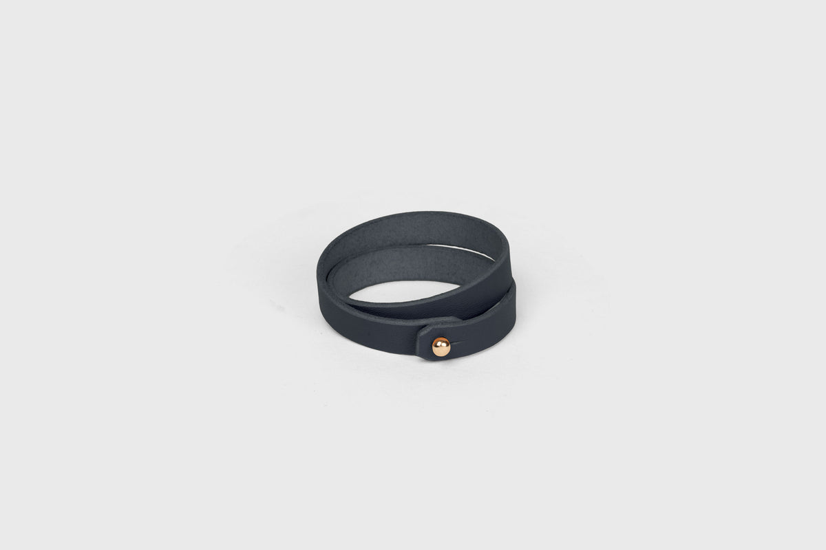 Leather Bracelet Double Marine Blue Colour Minimalistic Design Atelier Madre Manuel Dreesmann Barcelona Spain