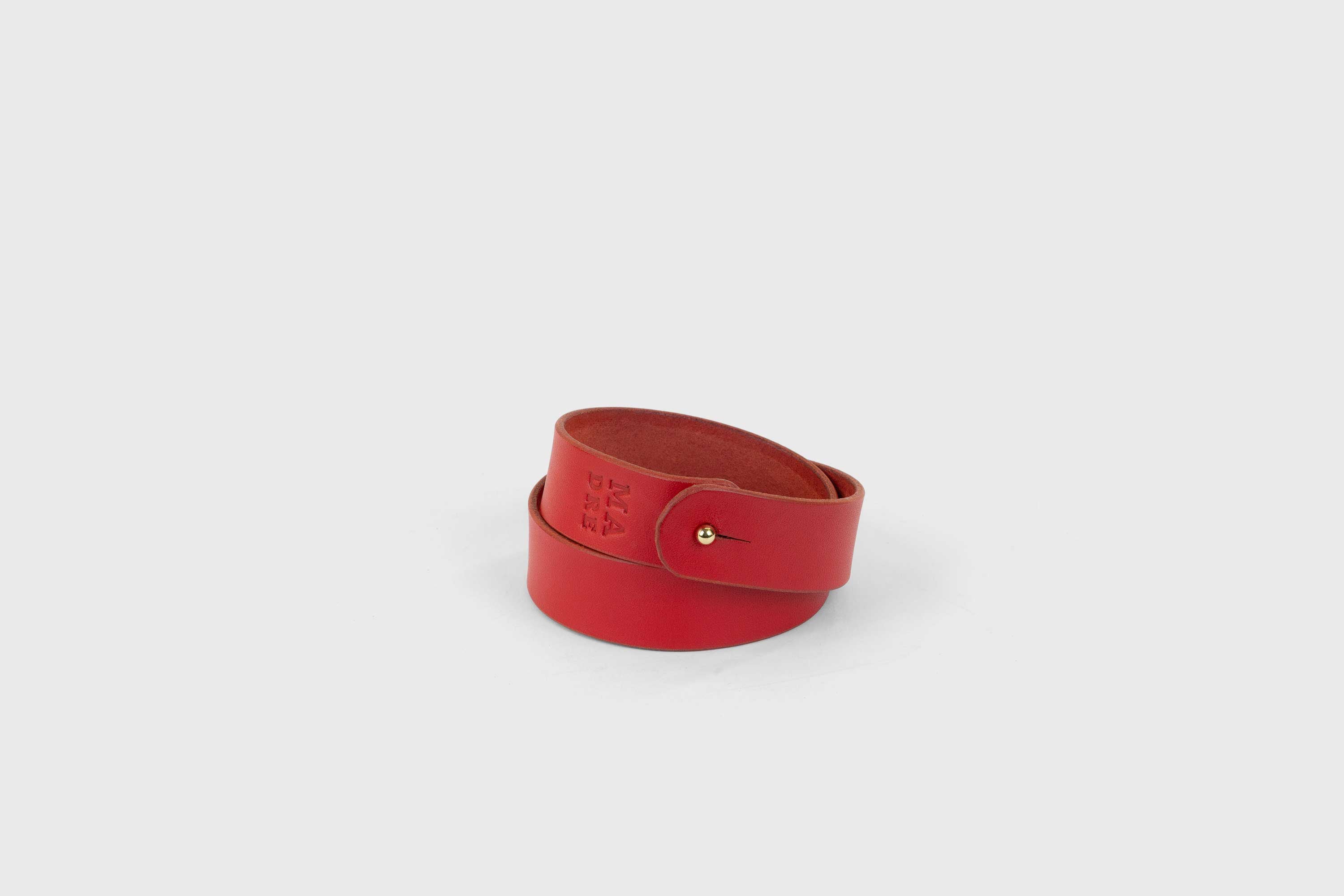 Leather Bracelet Double Wide Red Color Full Grain Leather Vegetable Tanned Premium Gold Handcrafted Minimalistic Design Atelier Madre Manuel Dreesmannn Barcelona
