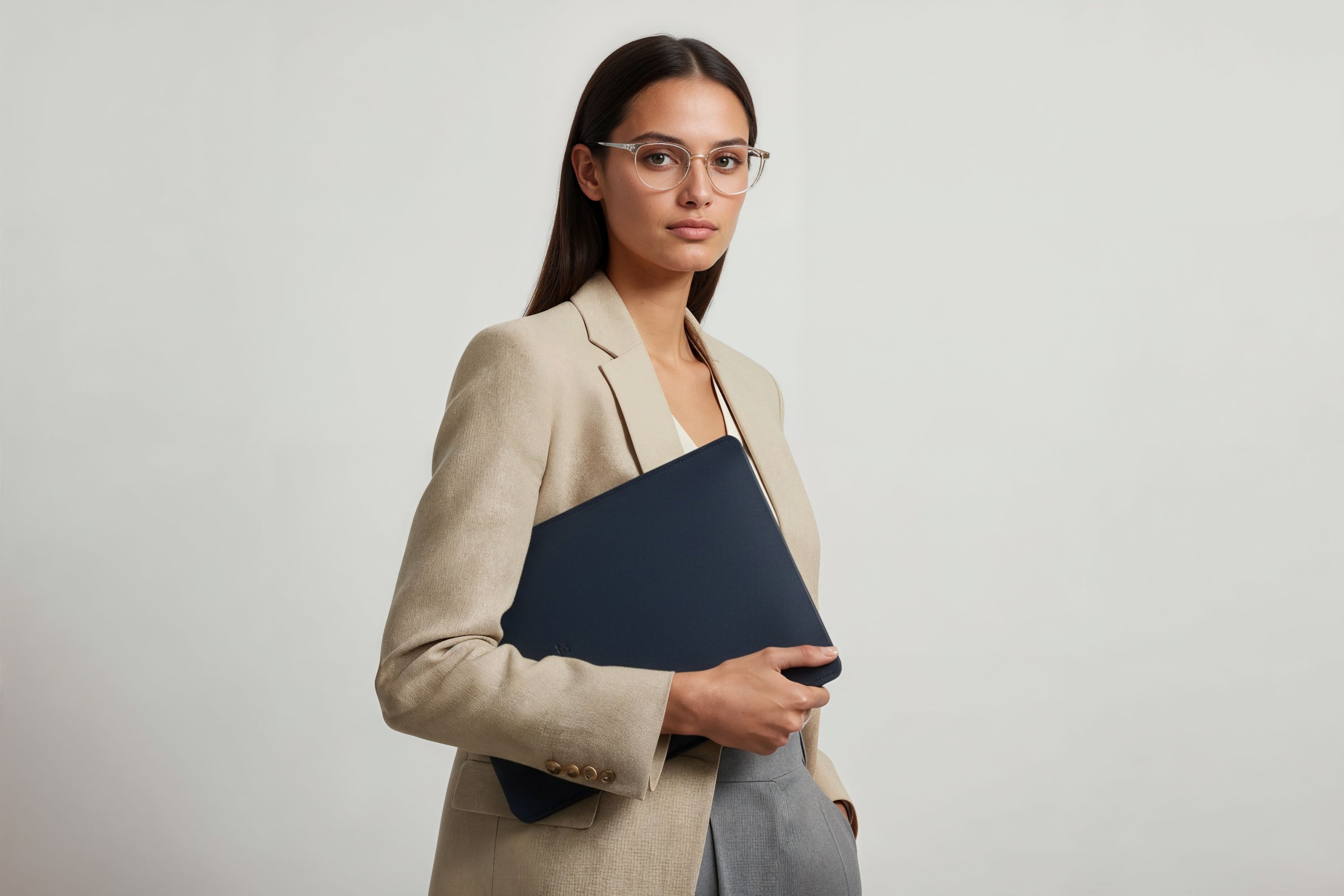MacBook Slip Sleeve Marine Blue Color Leather On Model Grey Background Minimalistic Premium Design Atelier Madre Manuel Dreesmann Barcelona