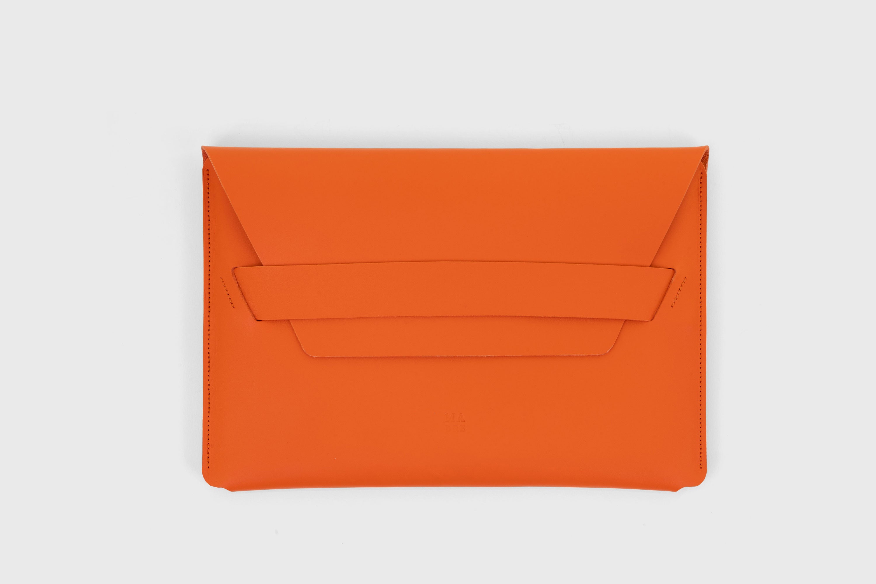 Leather Sleeve Orange for MacBook Air 11 Inch Premium Minimalist Sleek Design Atelier Madre Manuel Dreesmann Barcelona Spain