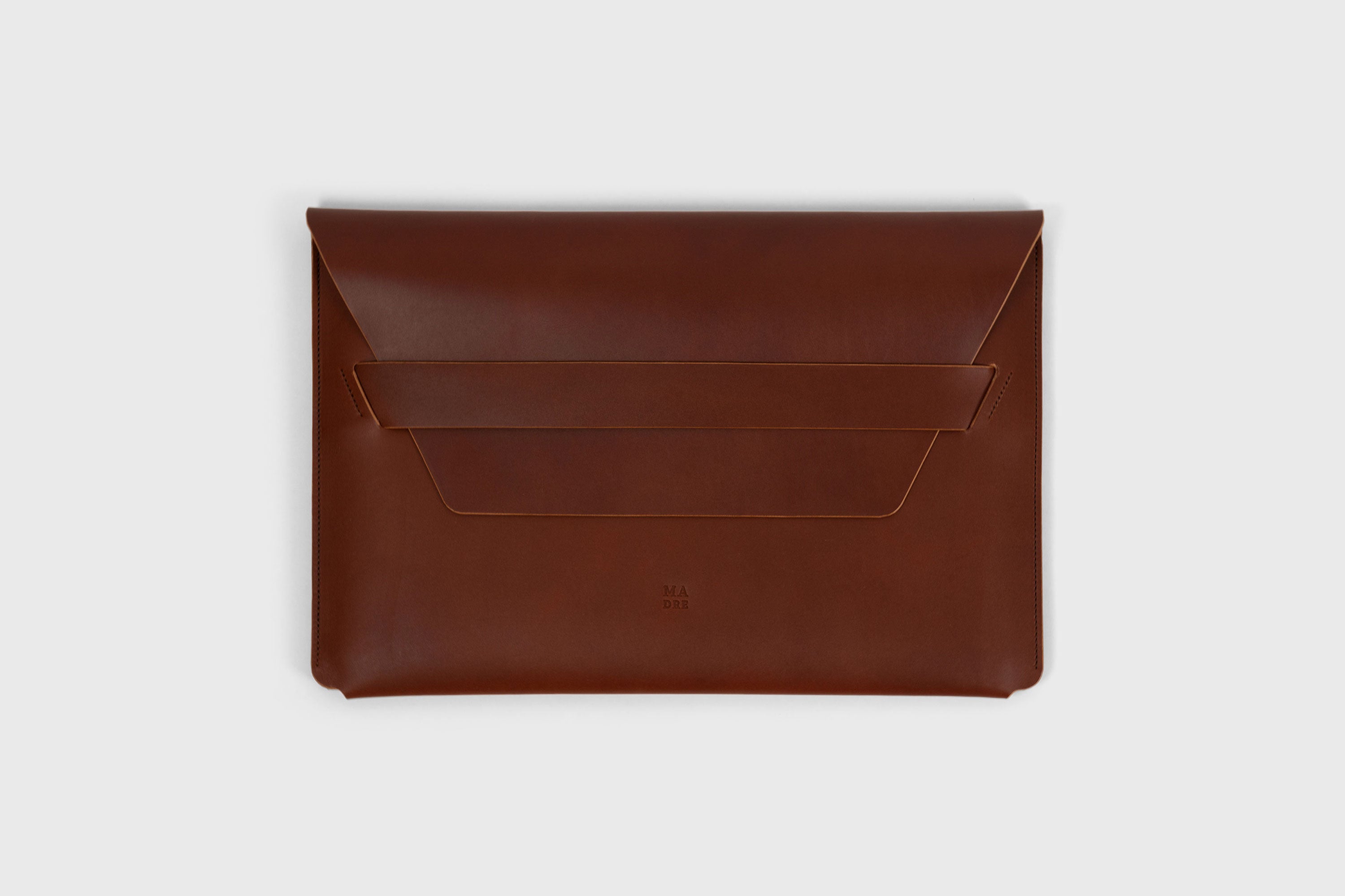 Leather Sleeve Dark Brown for MacBook Air 11 Inch Premium Minimalist Sleek Design Atelier Madre Manuel Dreesmann Barcelona Spain