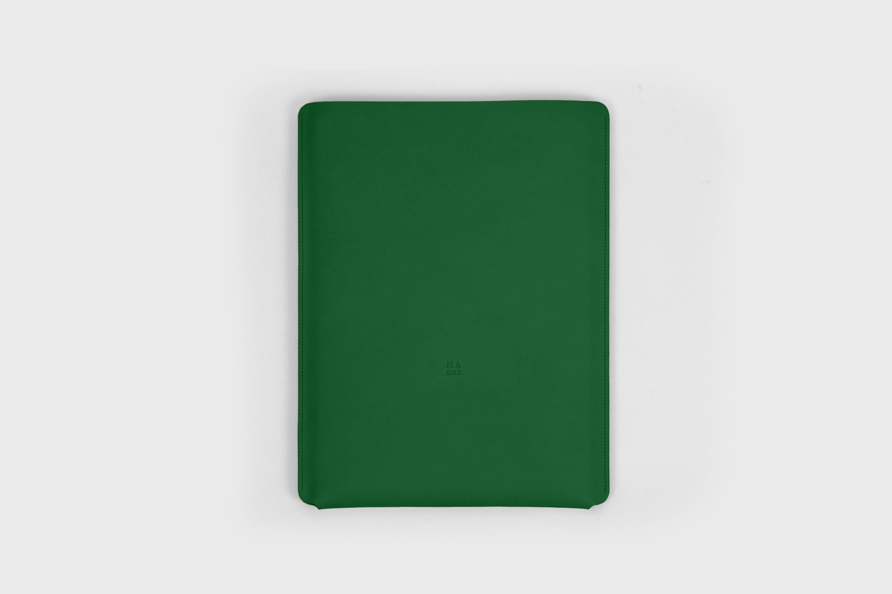 MacBook Air 15 Inch Sleeve Leather Grass Green Colour Minimalistic Design Premium Quality By Atelier Madre Manuel Dreesmann Atelier Madre Barcelona Spain