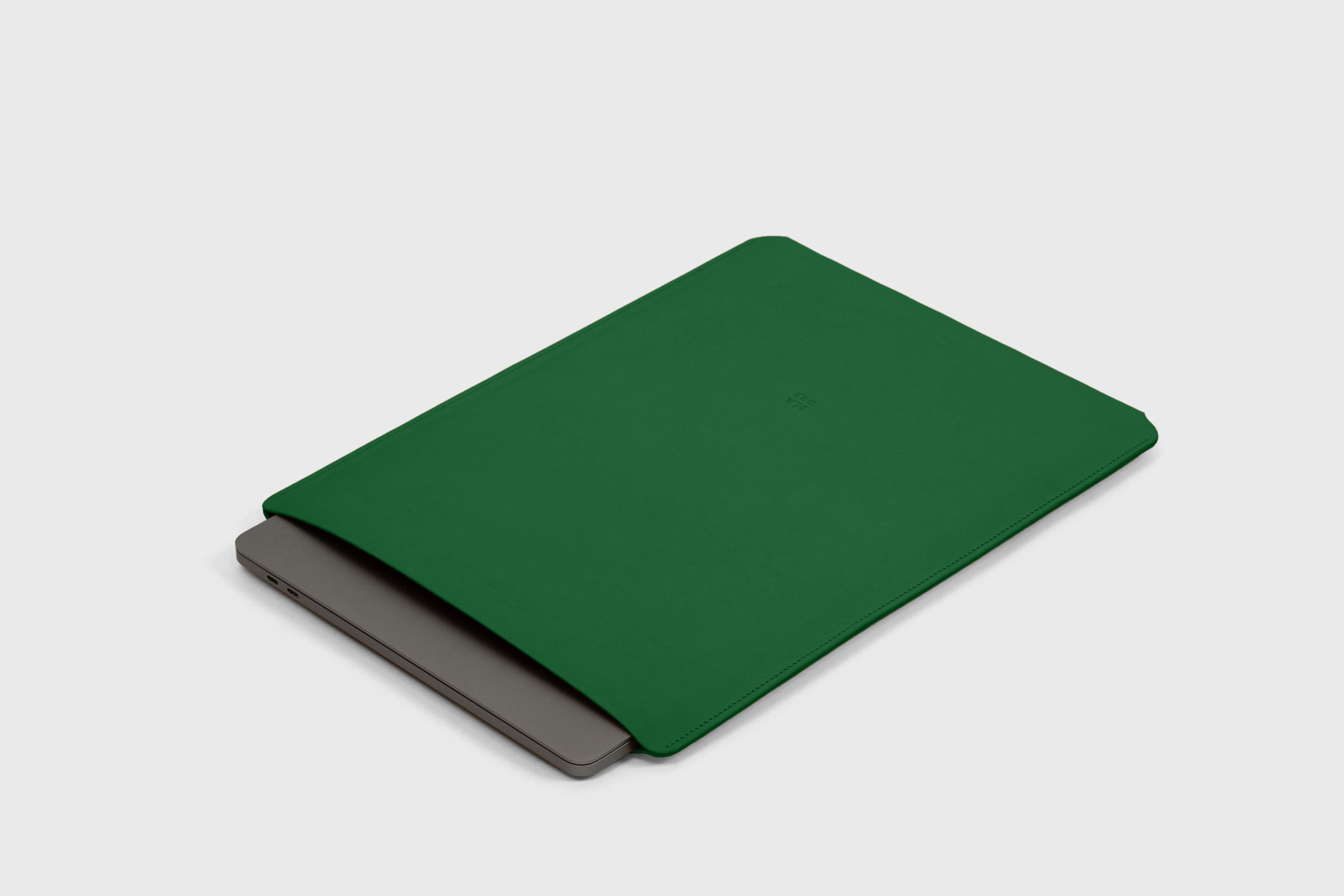 MacBook Air 15 Inch Sleeve Leather Grass Green Colour Minimalistic Design Premium Quality By Atelier Madre Manuel Dreesmann Atelier Madre Barcelona Spain