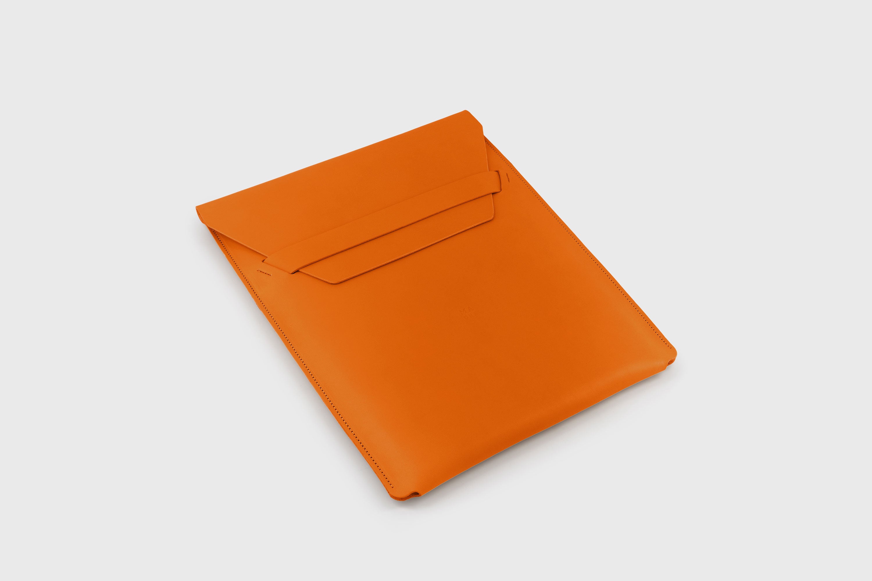 Bolsa de couro para MacBook Vertical