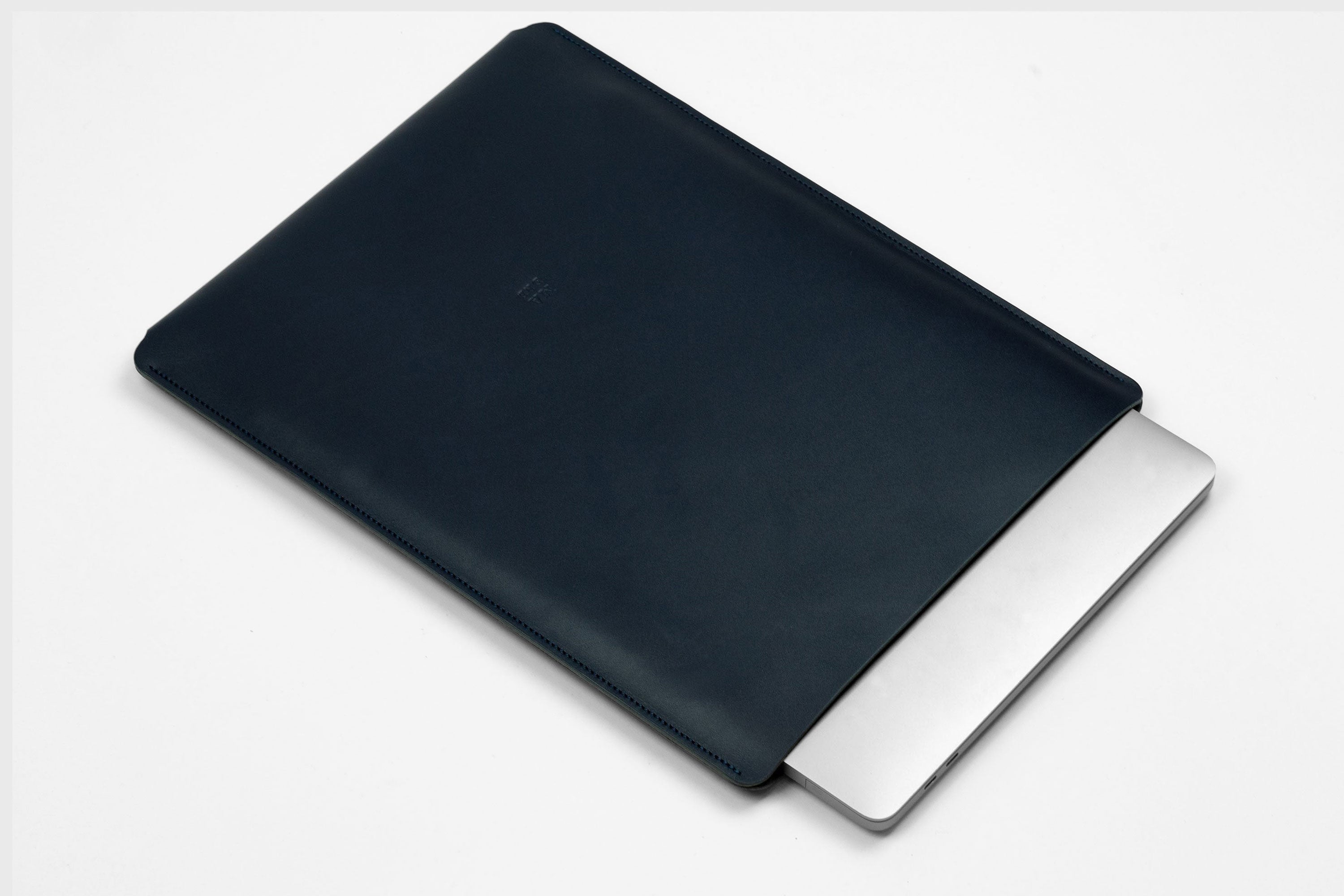 MacBook Air 15 Inch Sleeve Leather Dark Marine Blue Colour Minimalistic Design Premium Quality By Atelier Madre Manuel Dreesmann Atelier Madre Barcelona Spain