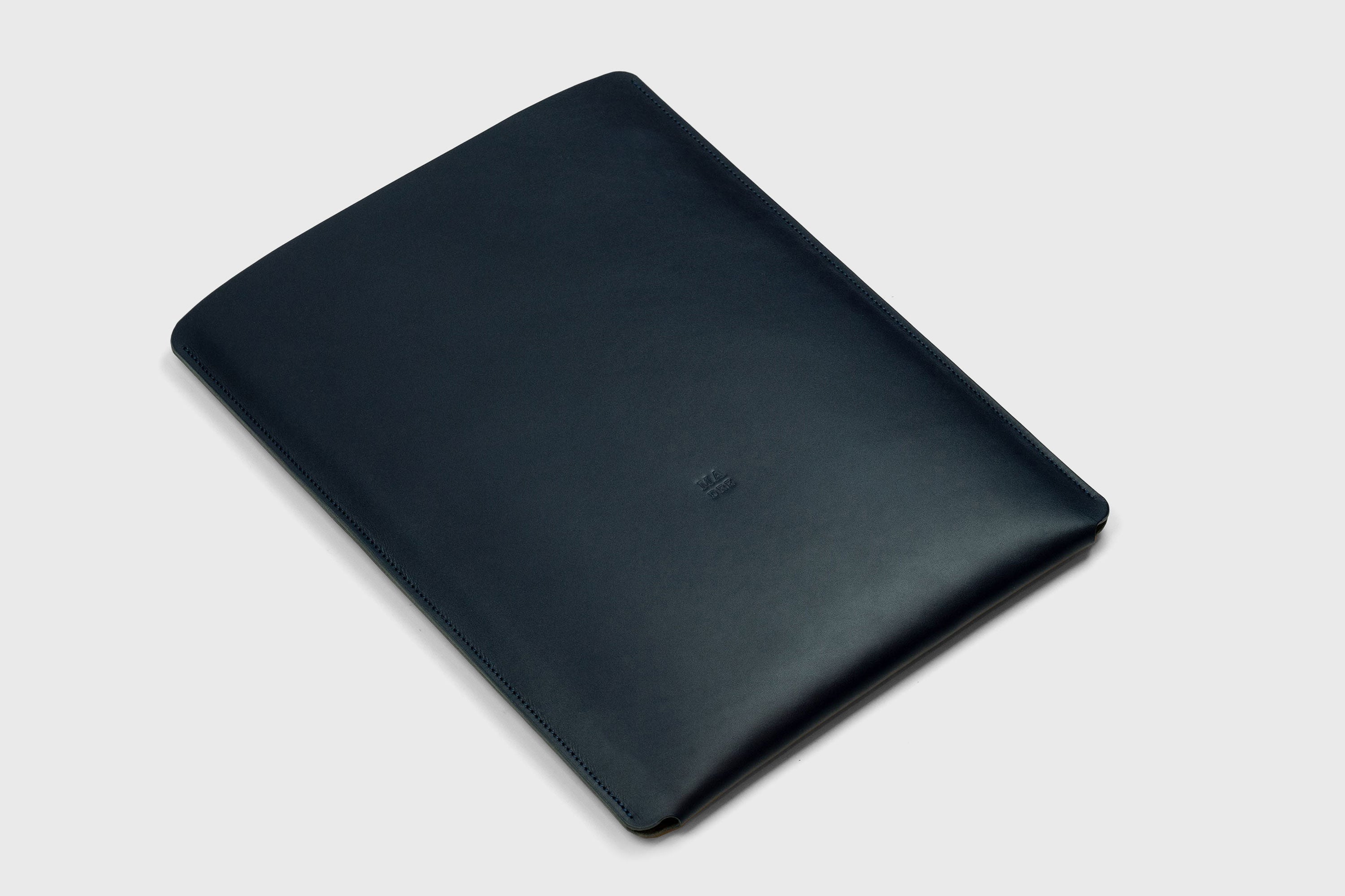MacBook Air 15 Inch Sleeve Leather Dark Marine Blue Colour Minimalistic Design Premium Quality By Atelier Madre Manuel Dreesmann Atelier Madre Barcelona Spain