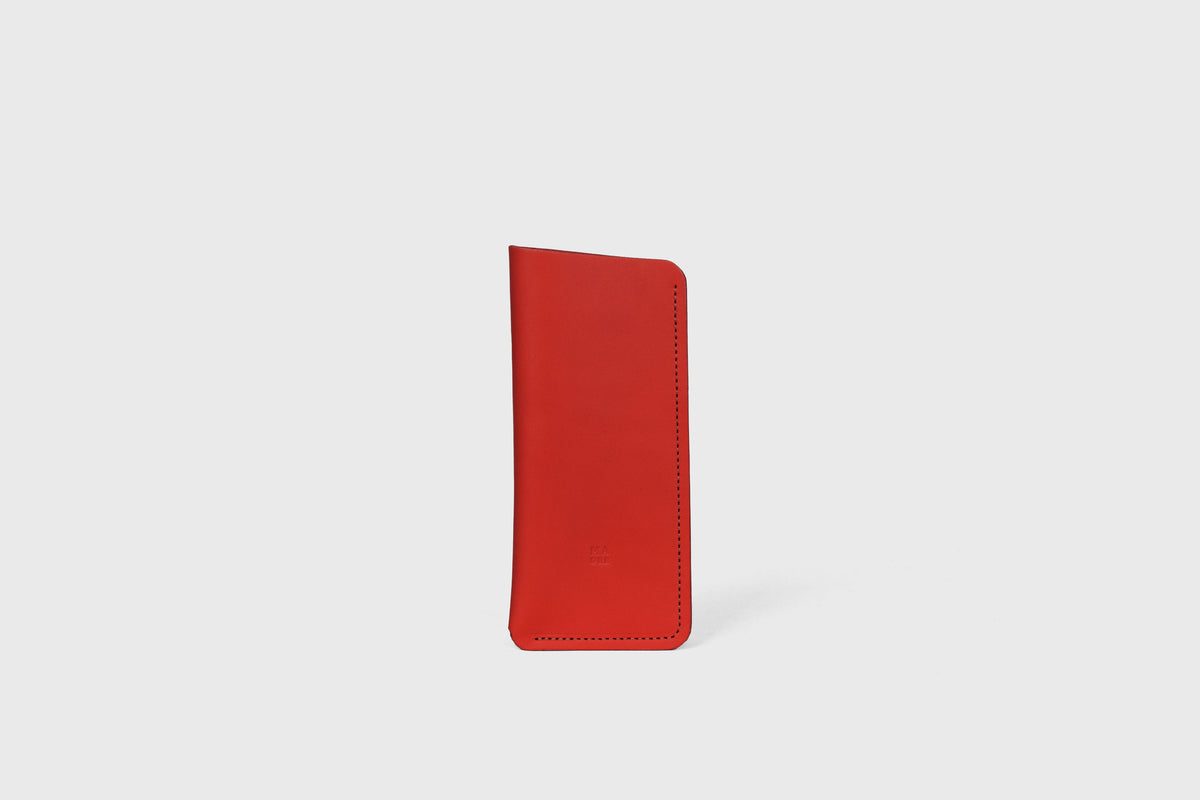 Maria Glasses Case Red Color Leather Atelier Madre Manuel Dreesmann Barcelona Spain 1