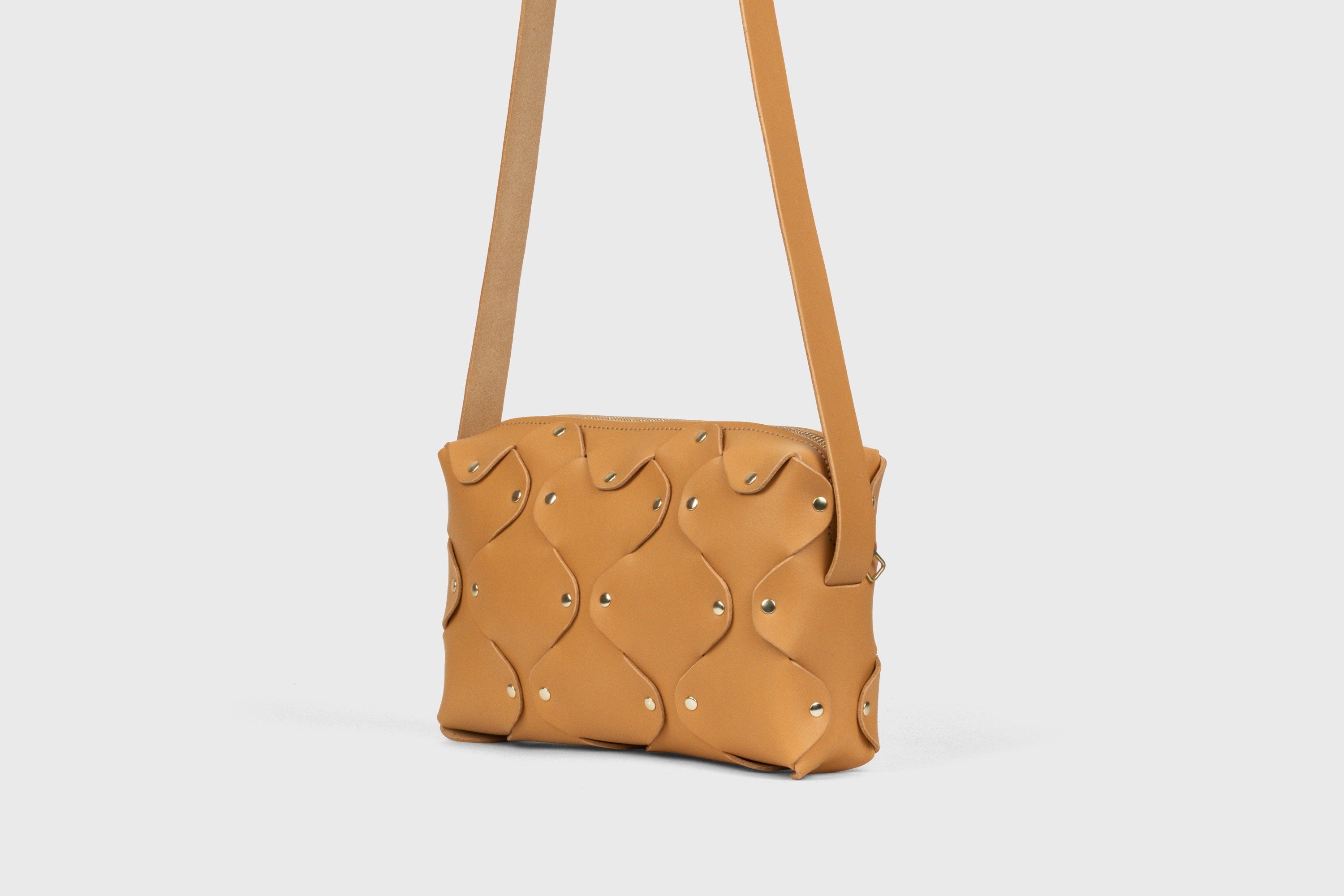 Marlin Leather Shoulder Bag | Atelier Madre
