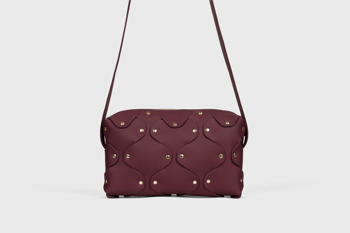 Marlin Bag Burgundy Leather Zipper Crossbody Premium Quality Atelier Madre Manuel Dreesmann Barcelona Spain 1