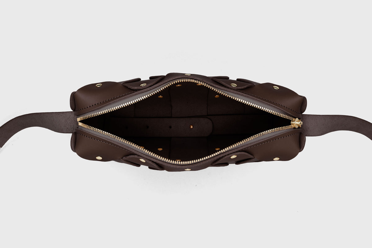 Marlin Bag Chocolate Brown Leather Zipper Crossbody Premium Quality Atelier Madre Manuel Dreesmann Barcelona Spain 4
