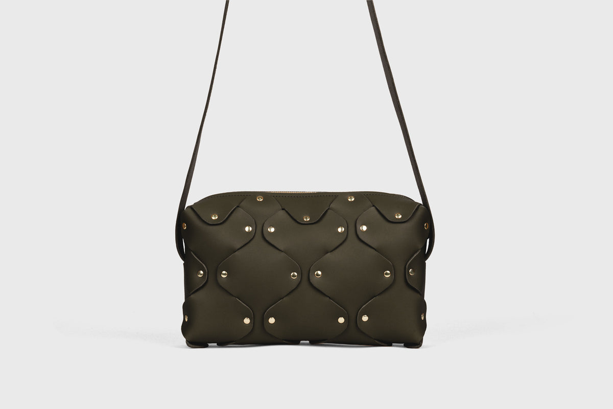 Marlin Bag Olive Green Color Leather Zipper Crossbody Premium Quality Atelier Madre Manuel Dreesmann Barcelona Spain 2