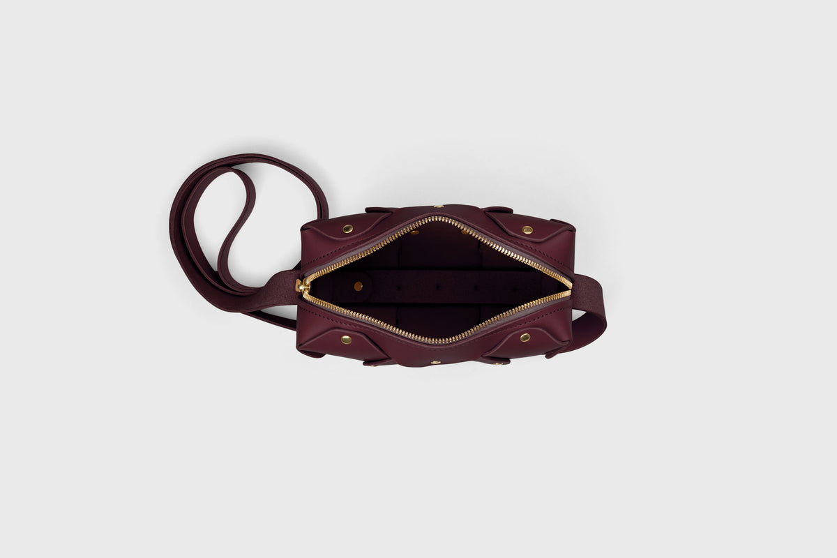 Marlin Bag Small Burgundy Leather Atelier Madre Manuel Dreesmann Barcelona Spain 5