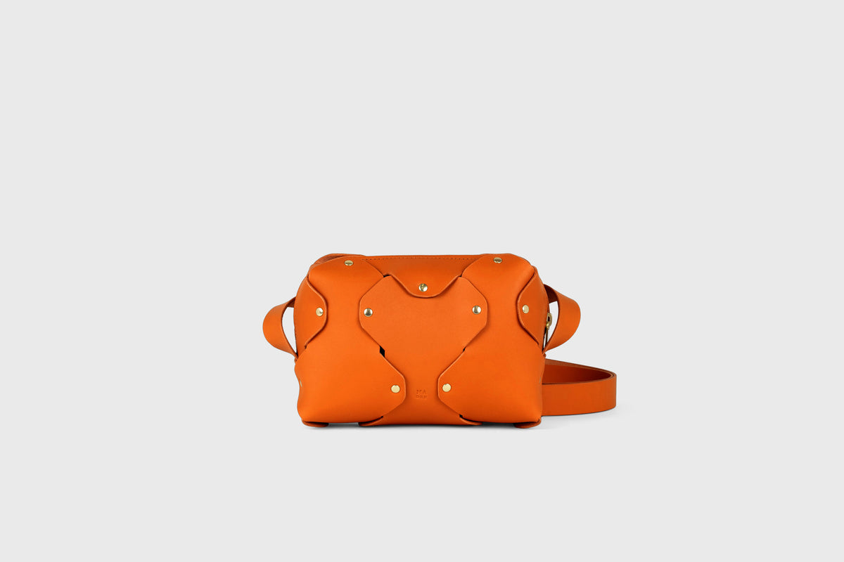 Marlin Leather Bag Orange Color Leather Atelier Madre Manuel Dreesmann Barcelona Spain 1
