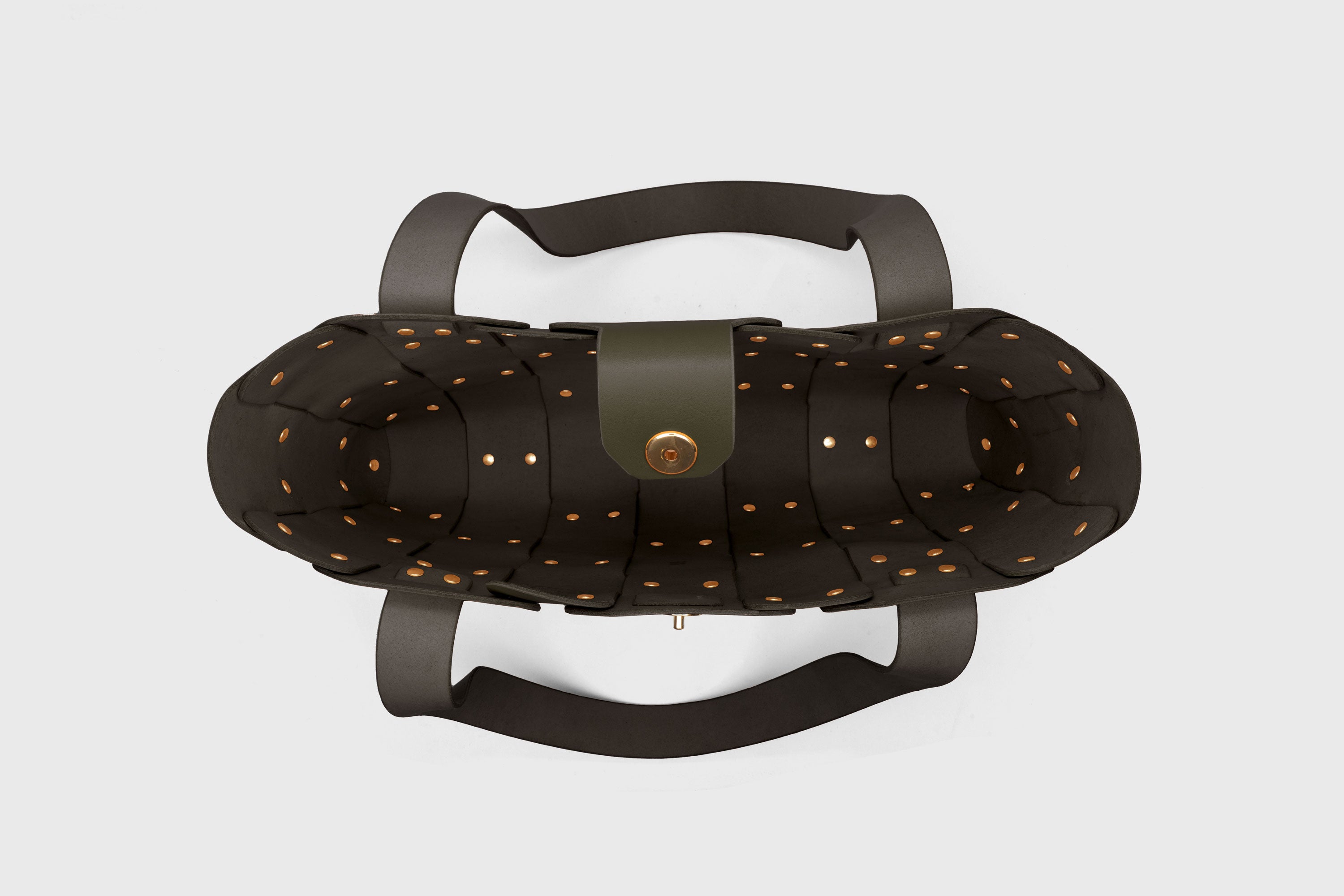 Marlin Tote Bag In Olive Green Color In Vegetable Tanned Leather With Rivets Atelier Madre Manuel Dreesmann Barcelona Spain