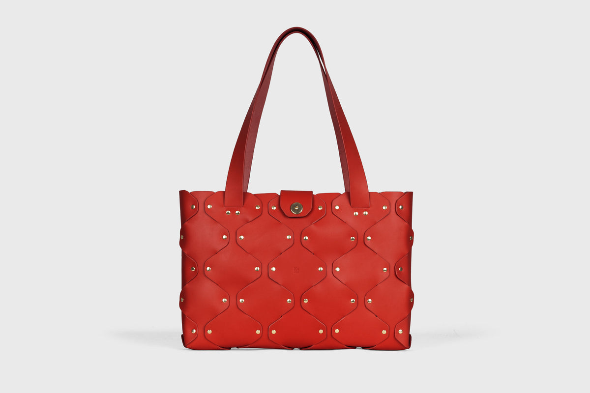 Marlin Tote Bag Red Color Leather Atelier Madre Manuel Dreesmann Barcelona Spain 1
