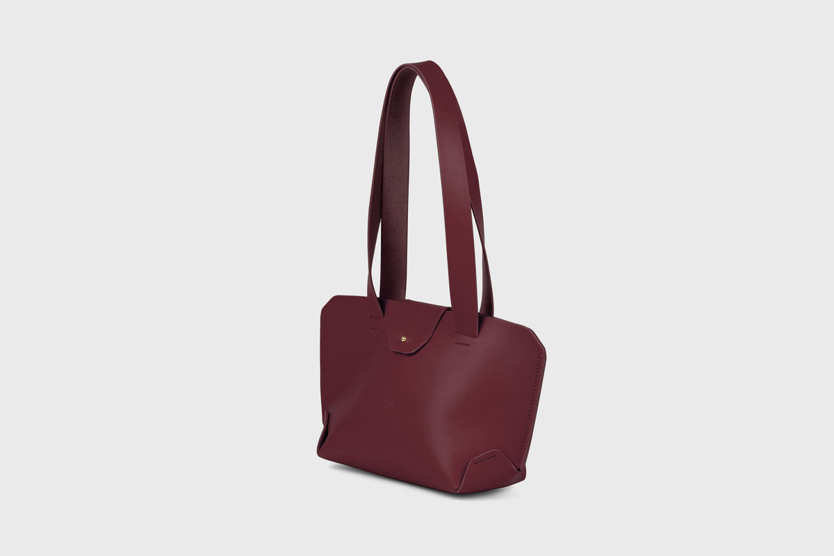 Medium Tote Bag Leather Burgundy Atelier Madre Manuel Dreesmann Barcelona Spain 2