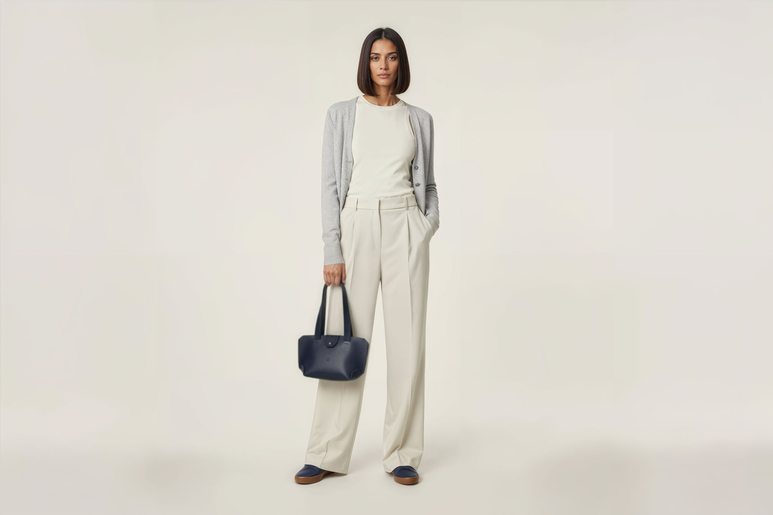 Medium Tote Bag Marine Blue Color On Woman Model Leather Premium Quality Minimalist Modern Design Atelier Madre Manuel Dreesmann Barcelona Spain