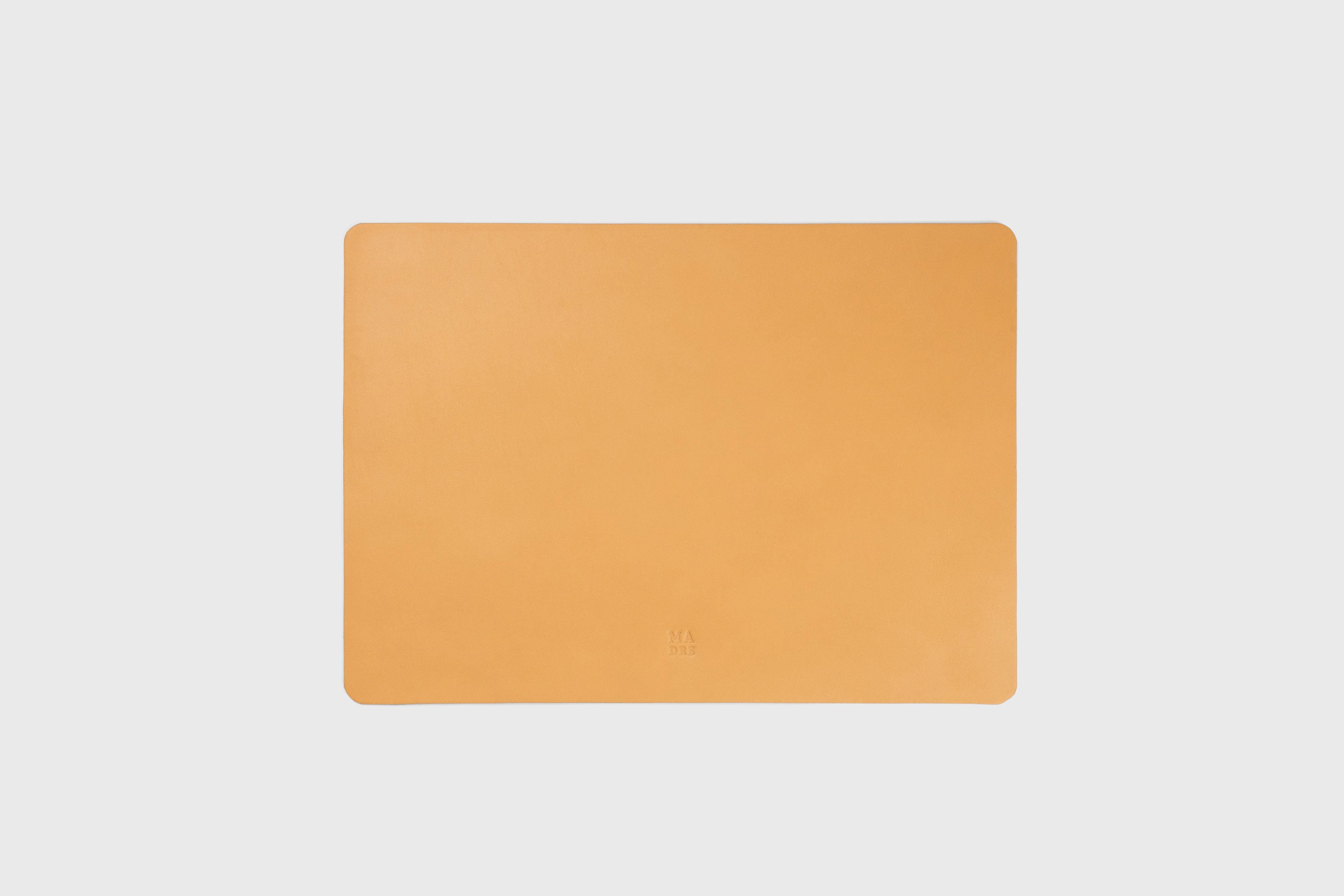 Mouse Pad Big Brown Color Leather Vegetable Tanned Full Grain Leather Minimalistic Modern Design Premium Quality Handmade Performance Atelier Madre Manuel Dreesmann Barcelona Spain