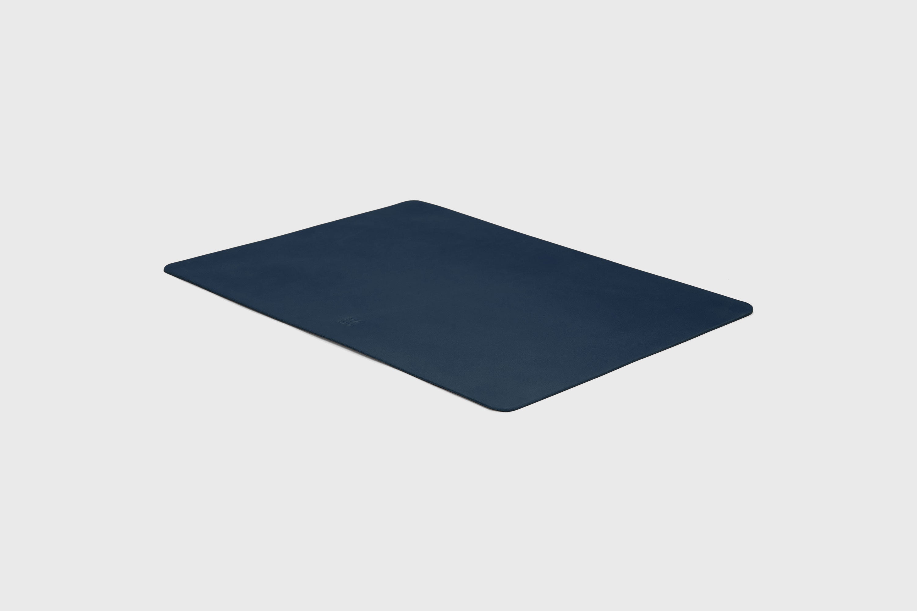 Mouse Pad Small Marine Blue Leather Vegetable Tanned Full Grain Leather Minimalistic Modern Design Premium Quality Handmade Performance Atelier Madre Manuel Dreesmann Barcelona Spain