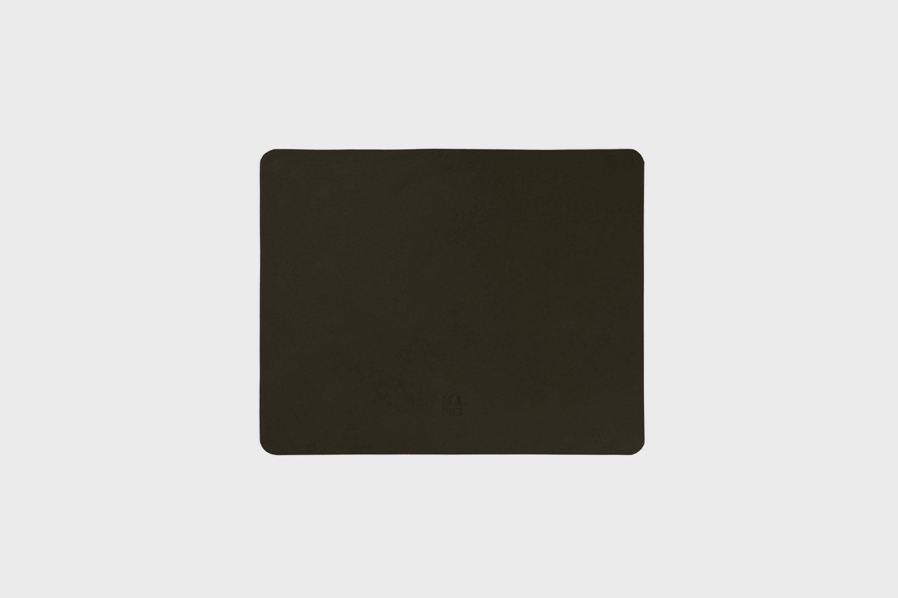 Mouse Pad Small Olive Green Color Leather Vegetable Tanned Full Grain Leather Minimalistic Modern Design Premium Quality Handmade Performance Atelier Madre Manuel Dreesmann Barcelona Spain