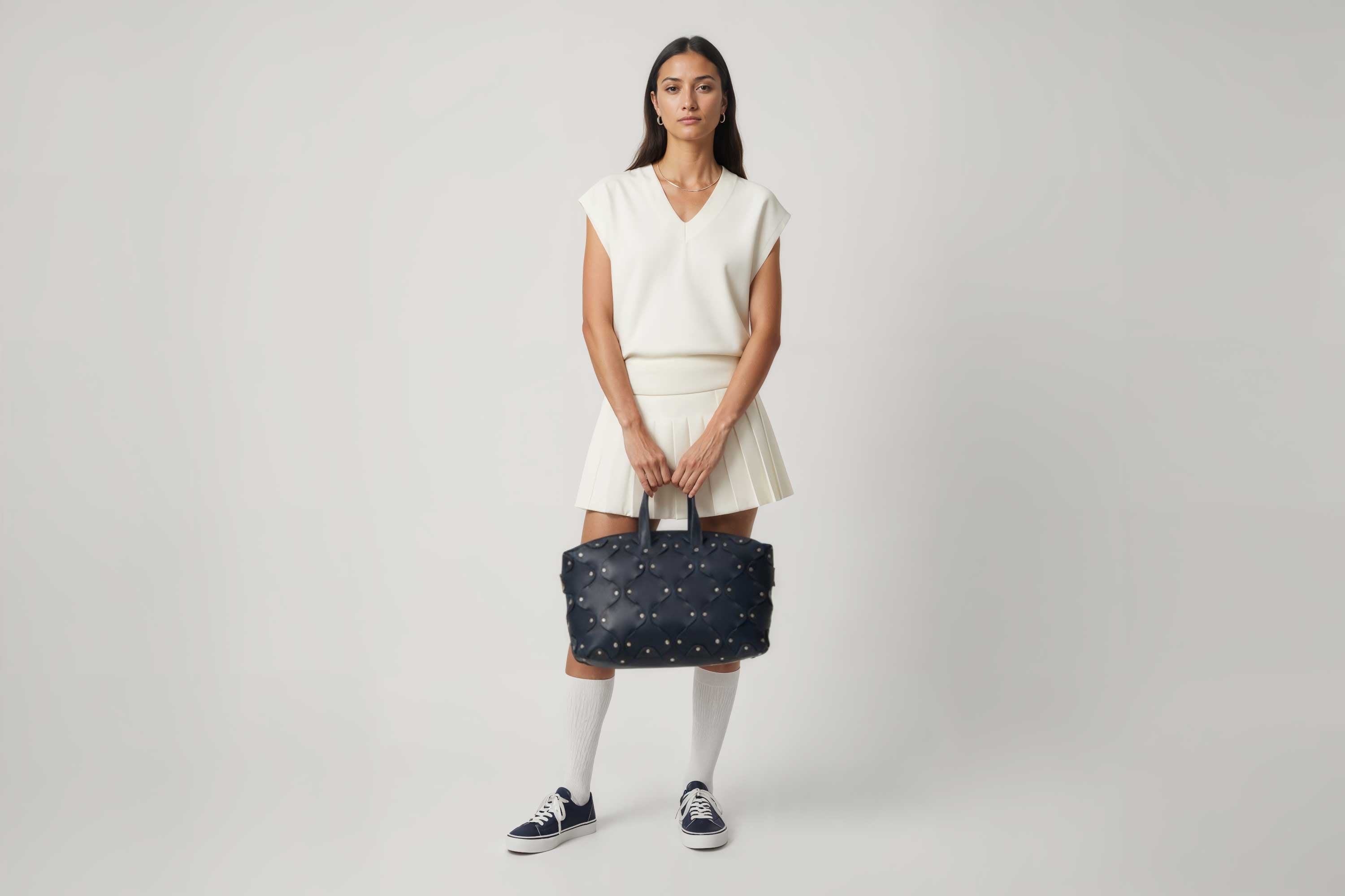 Nauto Leather Bag Marine Blue Color Vegetable Tanned Full Grain Spain Brass Rivets Design Minimalist Modern Big Travel Zipper Office Handbag Atelier Madre Manuel Dreesmann Barcelona